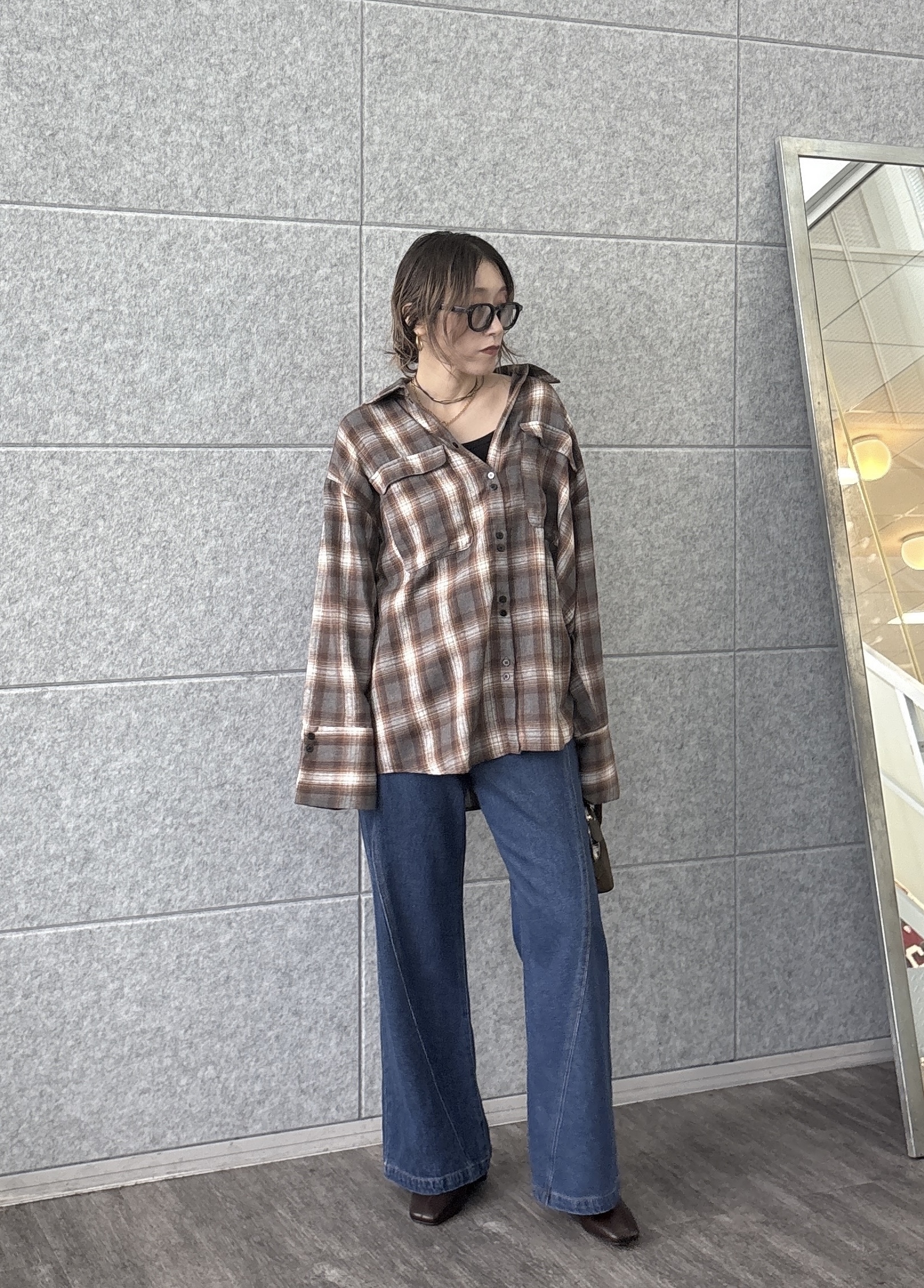 kotakiさんの「INDIVI｜チェックネルシャツ【LIVE紹介／上枝みどりさん着用】」を使ったコーディネート