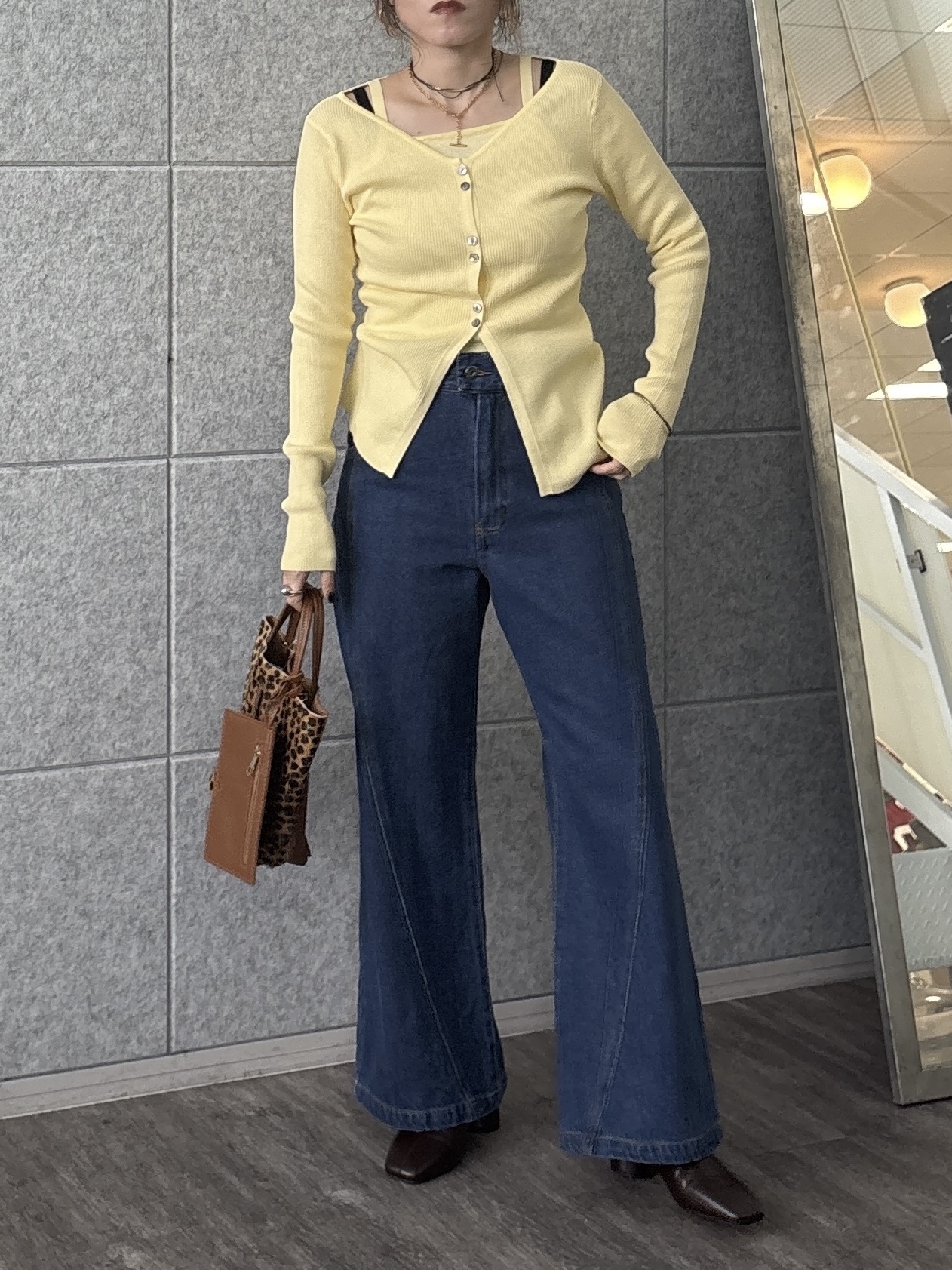 kotakiさんの「INDIVI｜フェイクレイヤードリブニット」を使ったコーディネート