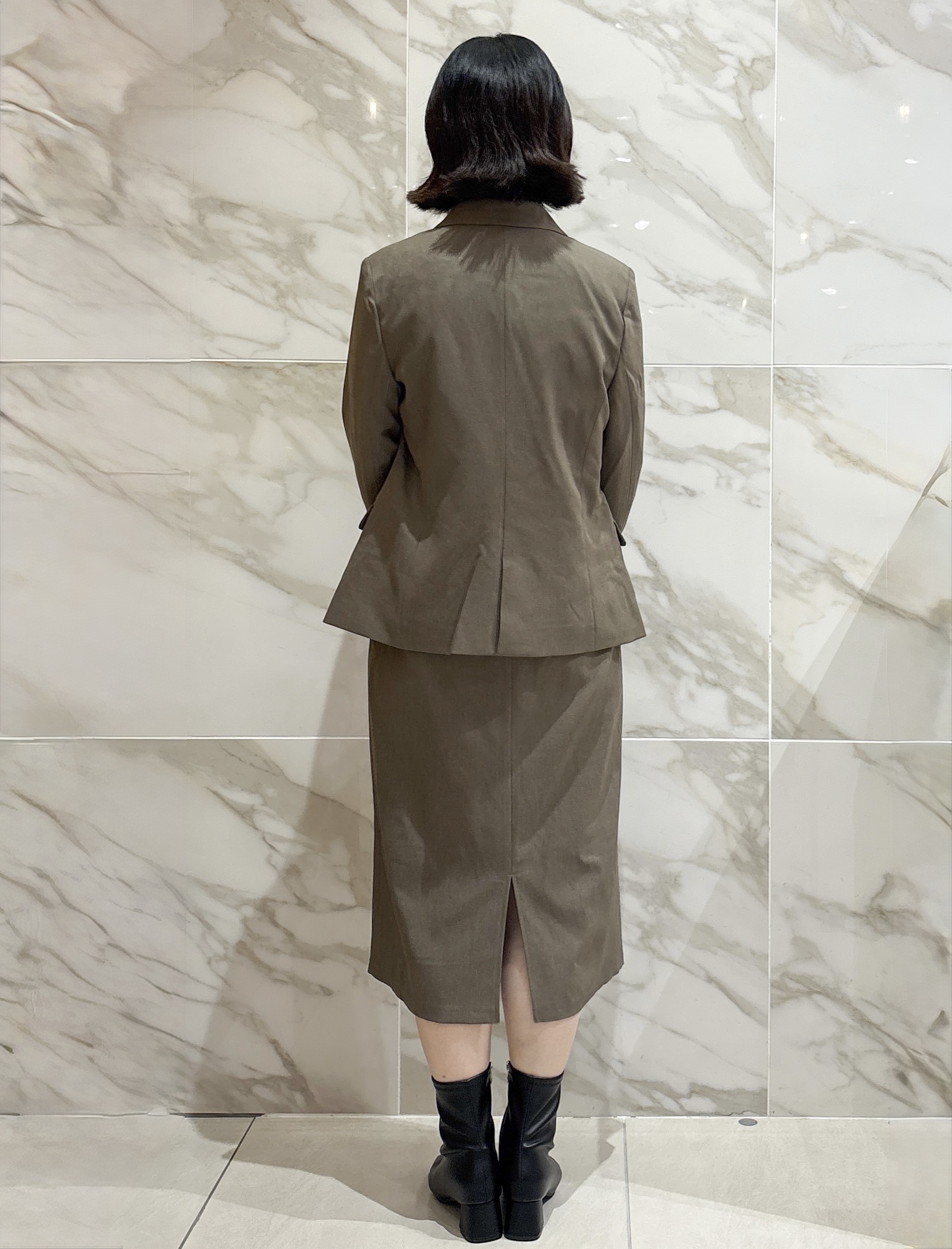 マキさんの「index｜【セットアップ対応】ダブルブレストジャケット《洗濯機OK／イージーアイロン／防シワ》」を使ったコーディネート