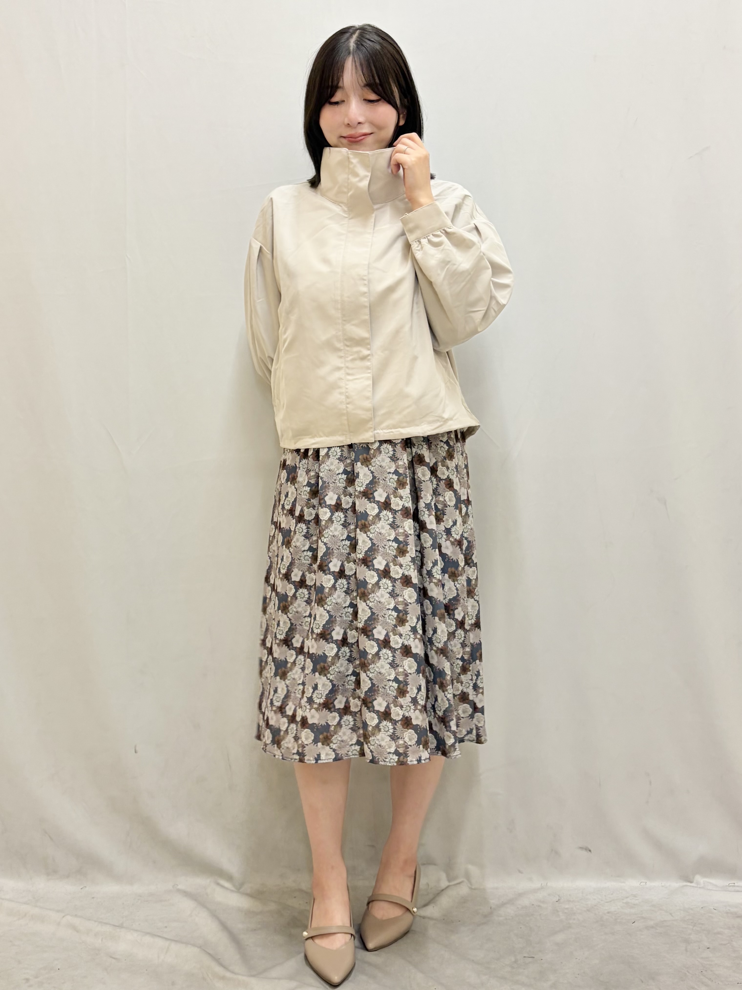kasumiさんの「index｜◆【日比谷花壇コラボ】フラワーフリルワンピース【洗濯機OK／イージーアイロン／防シワ】」を使ったコーディネート
