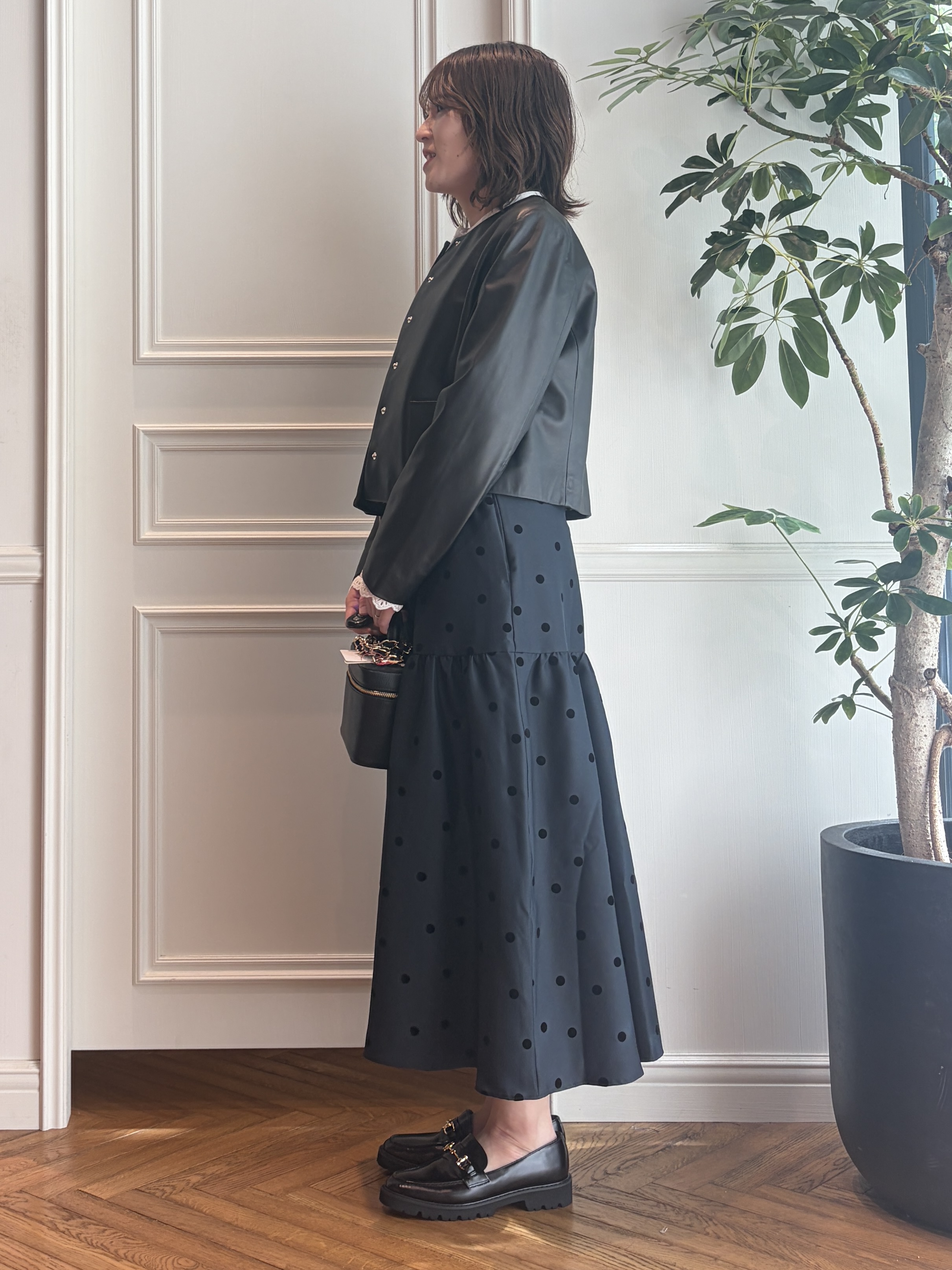 nakaoさんの「DRESSTERIOR｜◆MILOS（ミロス）チェーン付きバニティバッグ」を使ったコーディネート