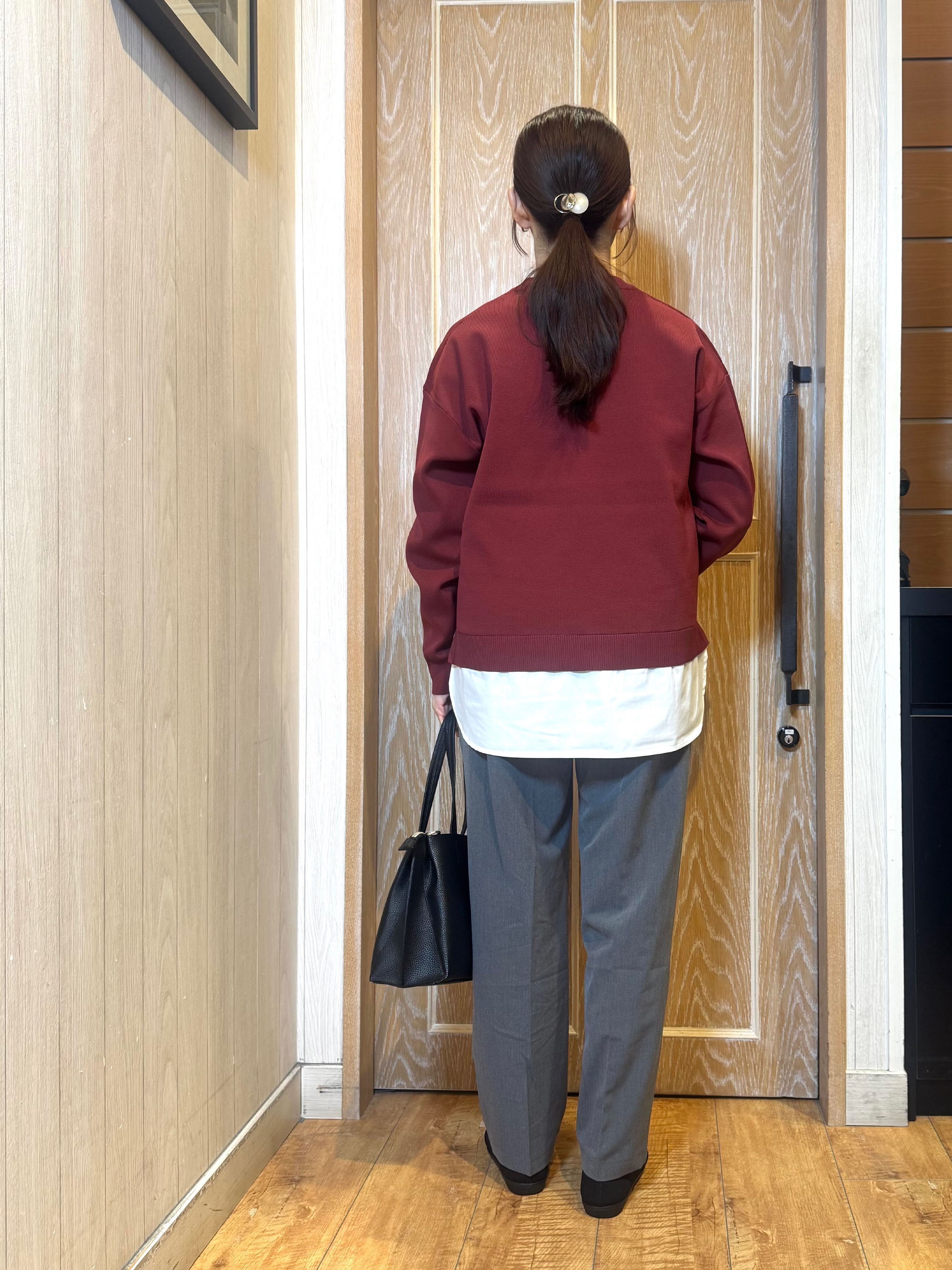 KAORIさんの「SHOO･LA･RUE｜【S-LL】着るだけできまる シャツレイヤード風 スポンディッシュニット」を使ったコーディネート