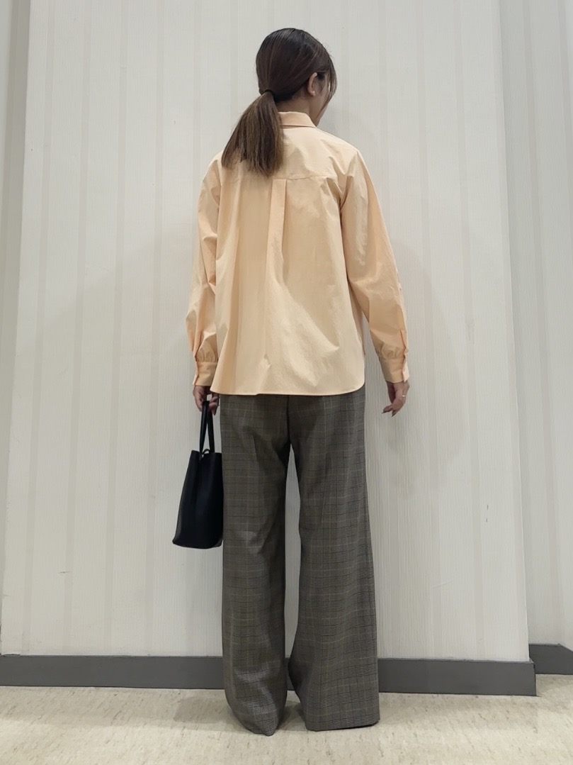 ちひさんの「INDIVI｜【接触冷感／ストレッチ◎】取外し可ボウタイシャツ」を使ったコーディネート