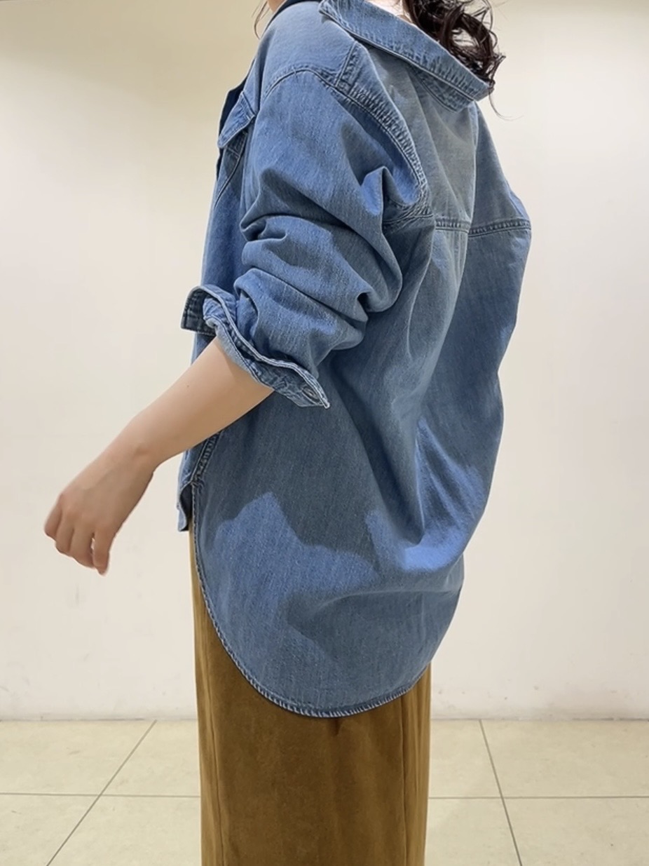watanabeさんの「UNTITLED｜【洗える／体型カバー】ライトデニム ワークシャツ」を使ったコーディネート