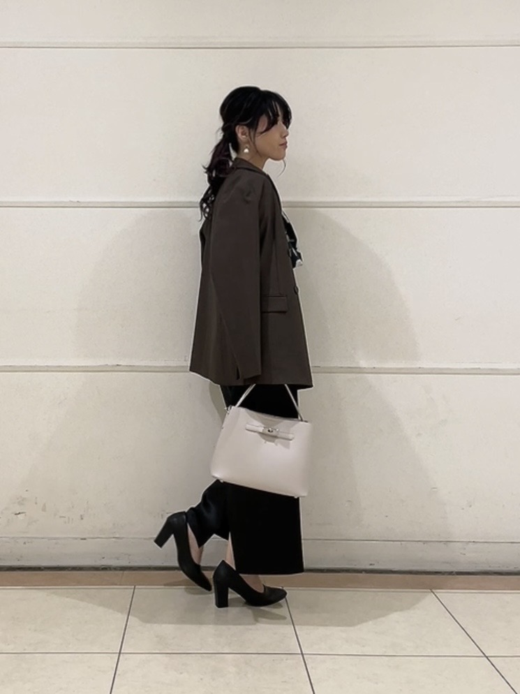 watanabeさんの「UNTITLED｜【洗濯機OK／ストレッチ◎】秋はじめのダブルジャケット」を使ったコーディネート
