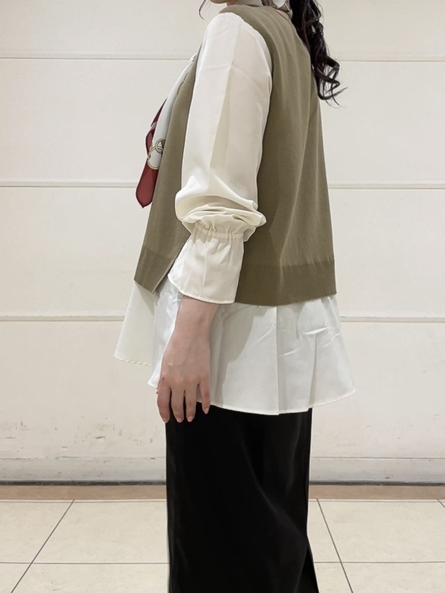 watanabeさんの「UNTITLED｜【洗える／1枚でコーデ完成】重ね着風ニットトップス」を使ったコーディネート