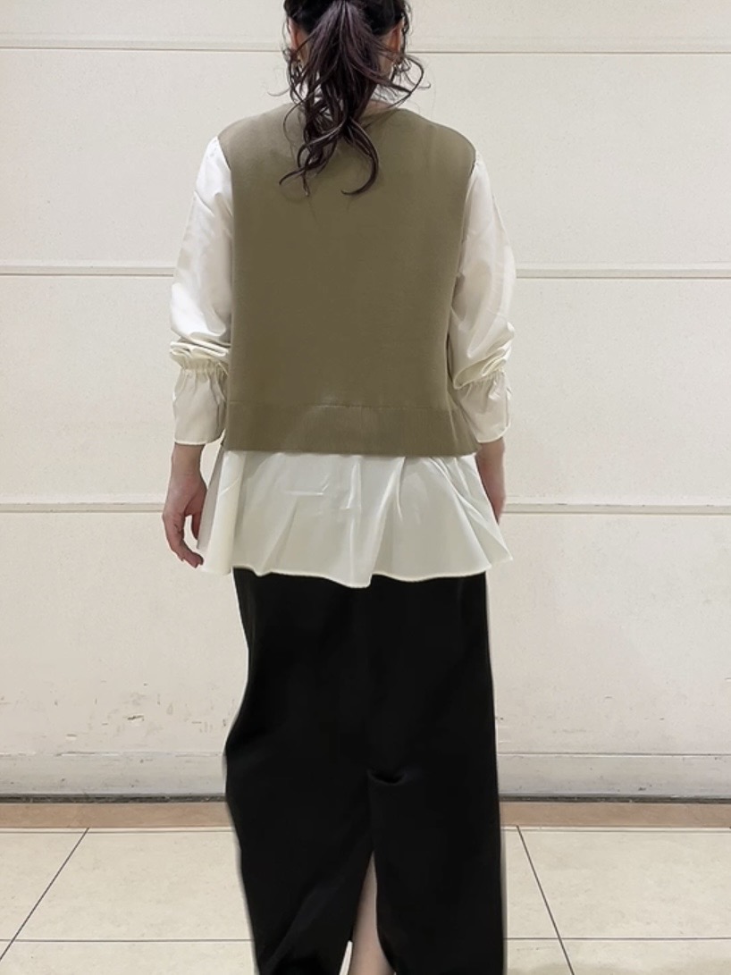 watanabeさんの「UNTITLED｜【洗える／1枚でコーデ完成】重ね着風ニットトップス」を使ったコーディネート