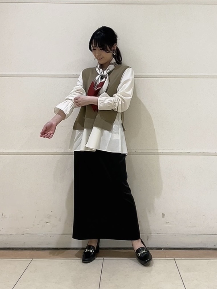 watanabeさんの「UNTITLED｜【洗える／1枚でコーデ完成】重ね着風ニットトップス」を使ったコーディネート