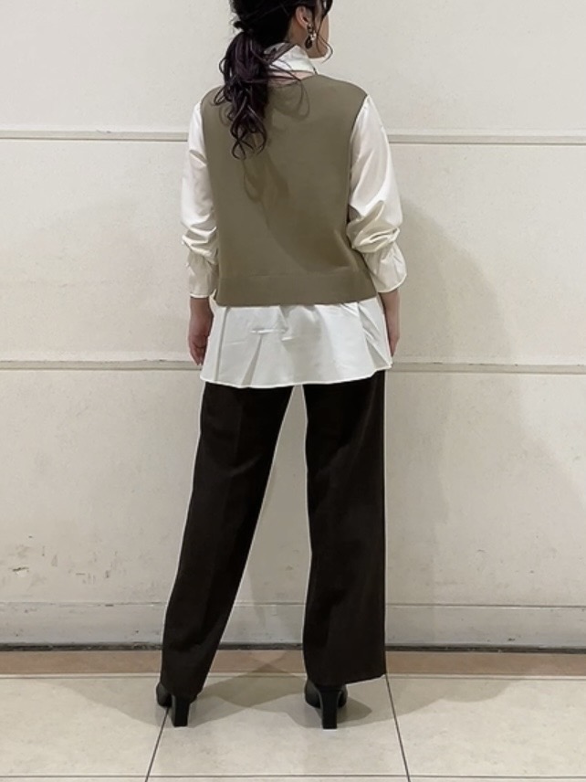 watanabeさんの「UNTITLED｜【洗える／1枚でコーデ完成】重ね着風ニットトップス」を使ったコーディネート