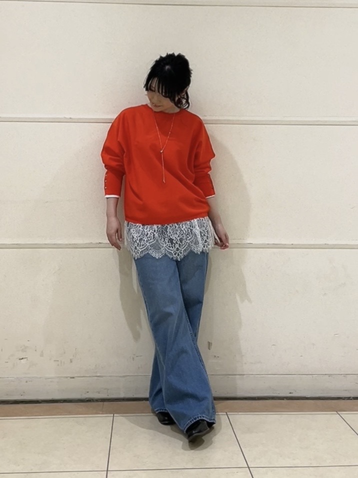 watanabeさんの「UNTITLED｜【洗える／レイヤードにおすすめ】裾レーストップス」を使ったコーディネート