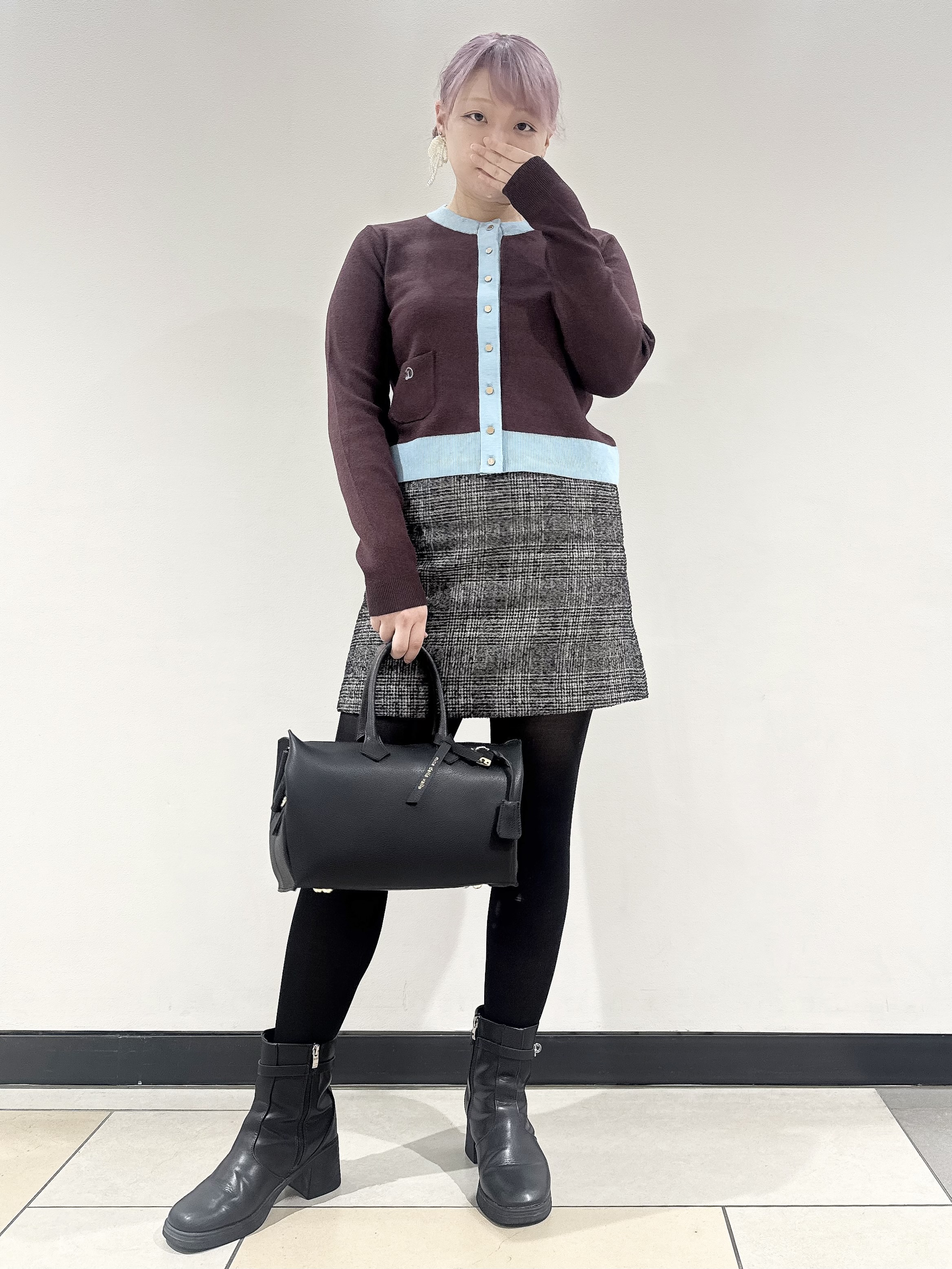 なかもとあきさんの「DRESSTERIOR｜【ウォッシャブル】コットンカシミヤバイカラーカーディガン」を使ったコーディネート