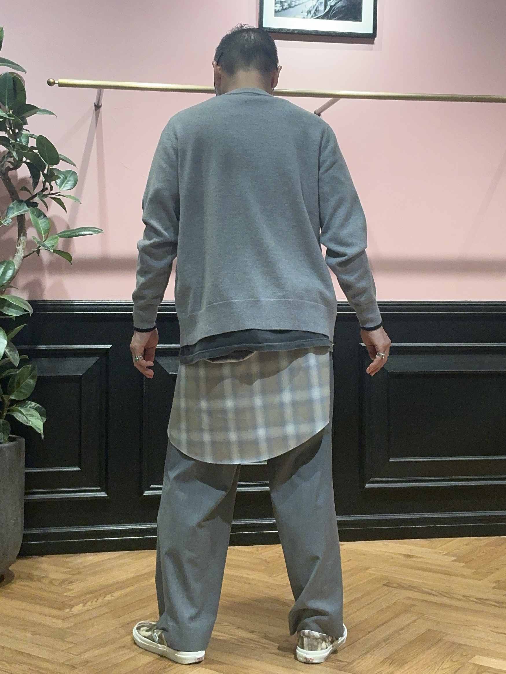 torigoeさんの「DRESSTERIOR｜【7色展開】ゼニアバルーファ キャッシュウール ラウンドネックカーディガン」を使ったコーディネート