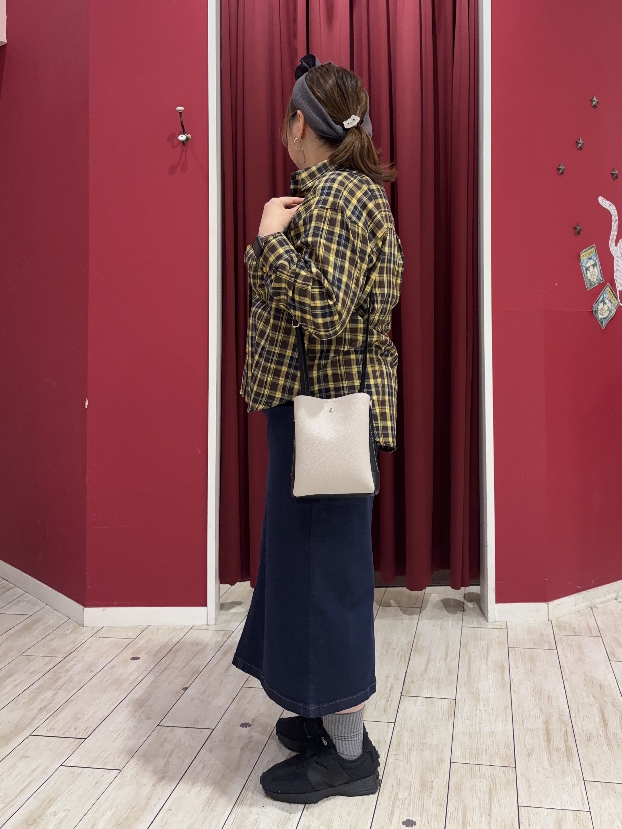 KOZAさんの「SHOO･LA･RUE｜【洗濯後しわになりにくい/S-LL】選べる6パターン 羽織としても活躍する ベーシックシャツ」を使ったコーディネート