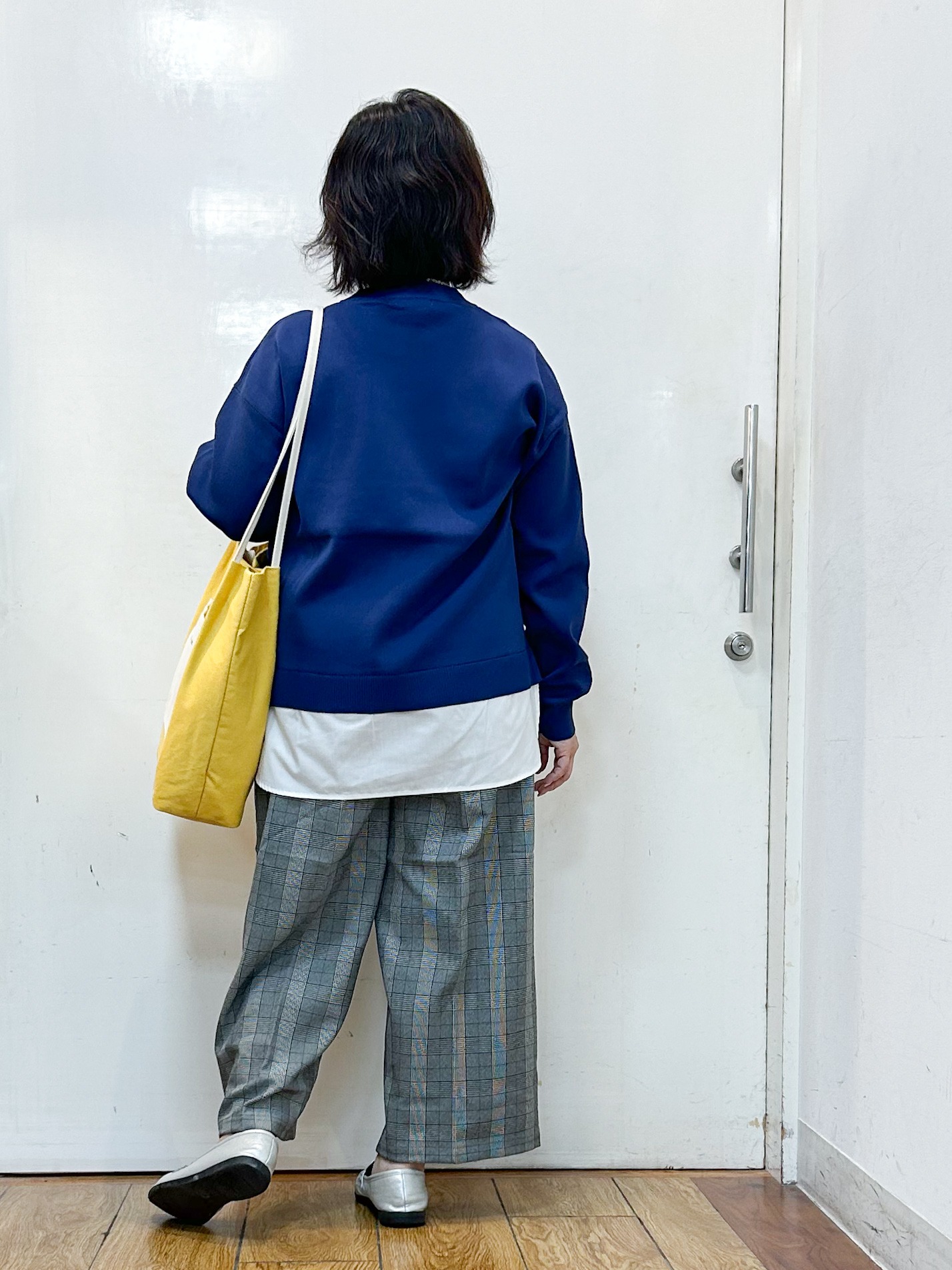 haruさんの「SHOO･LA･RUE｜【S-LL】着るだけできまる シャツレイヤード風 スポンディッシュニット」を使ったコーディネート