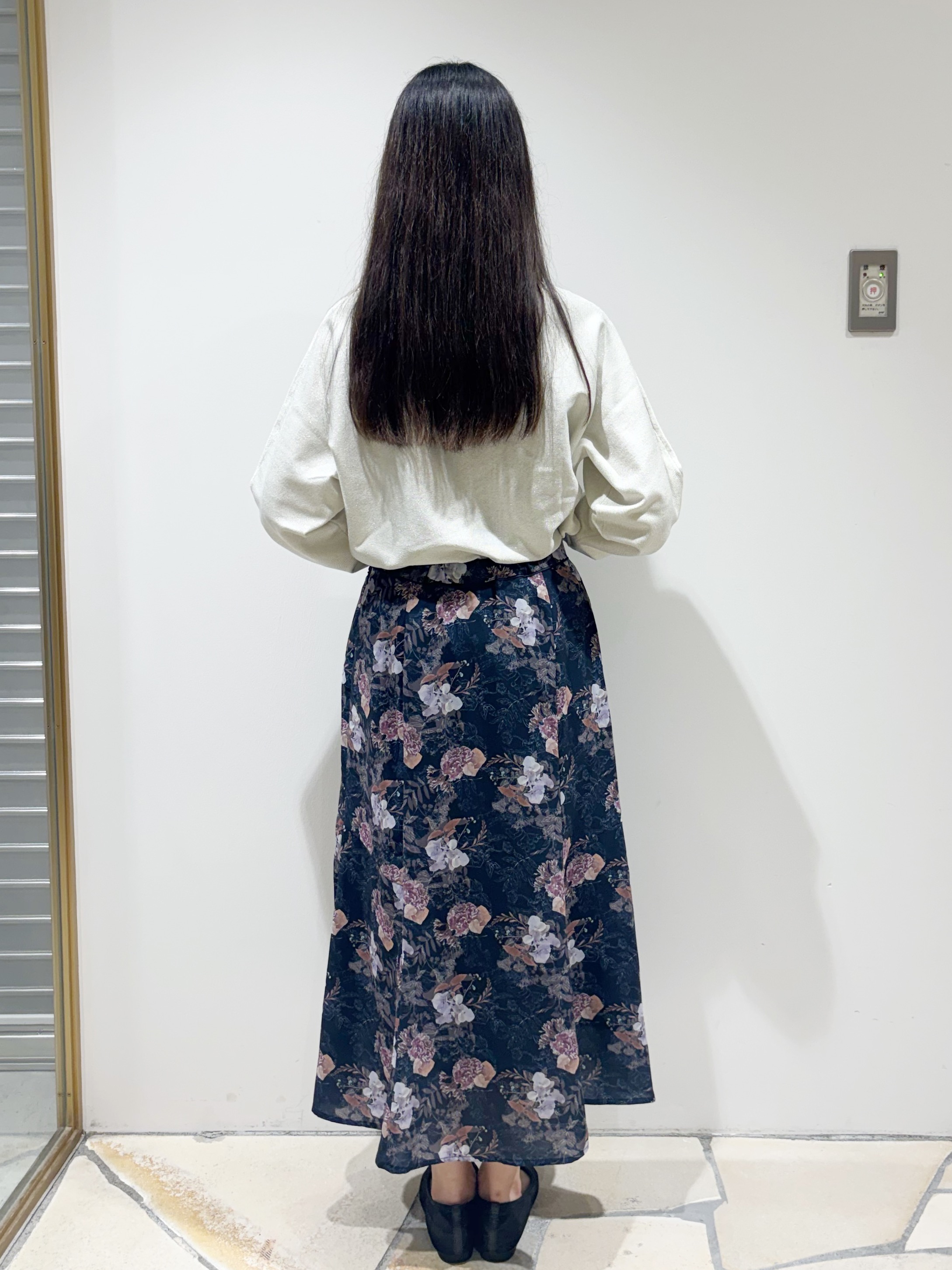 みあたんさんの「index｜【8色／S-3Lサイズ】ビジュー付きドルマンニット《洗濯機OK／抗ピリング》」を使ったコーディネート