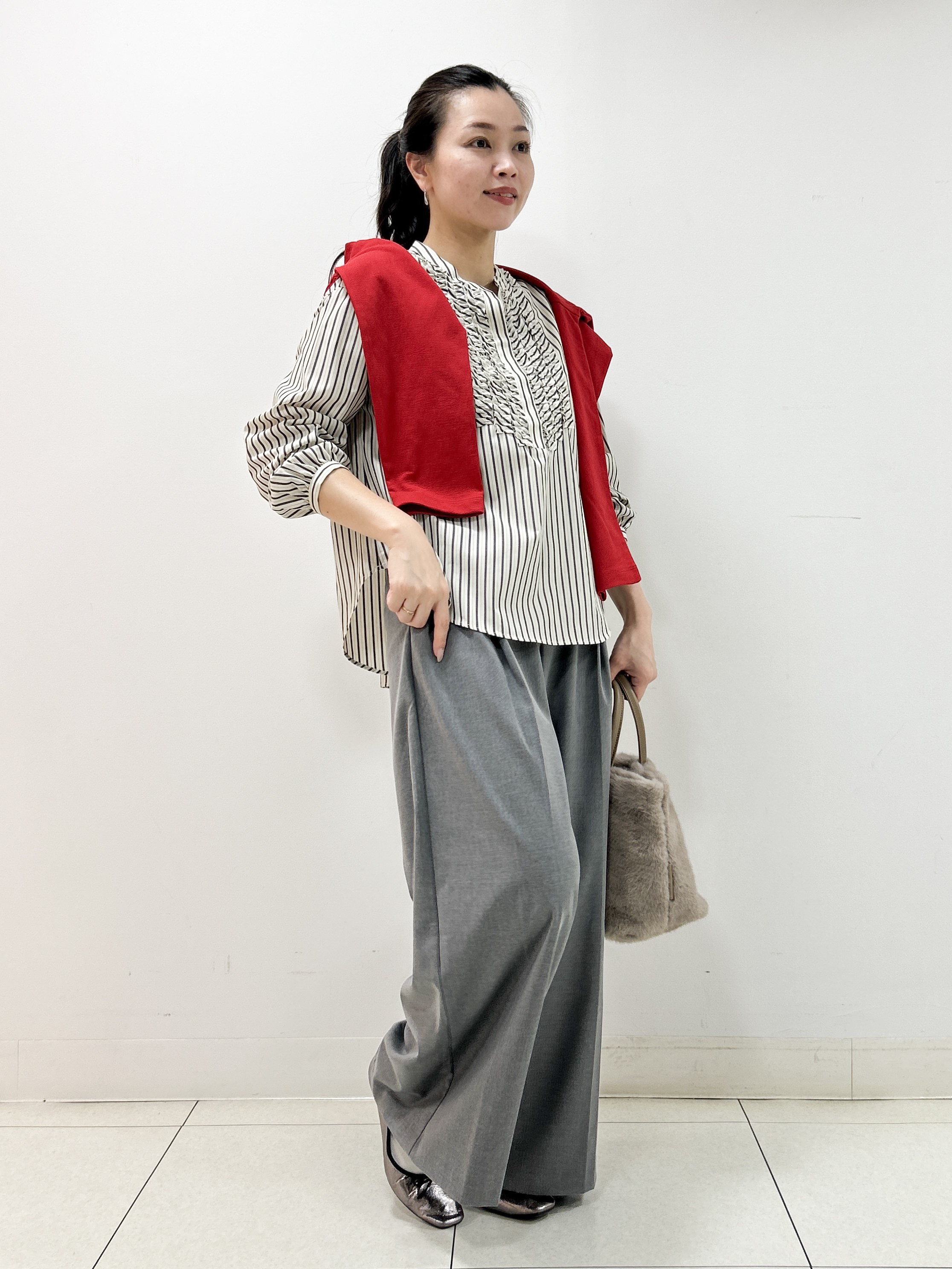 Kaiさんの「Dessin｜【洗える/7色展開/XS-L】フロントフリルブラウス」を使ったコーディネート