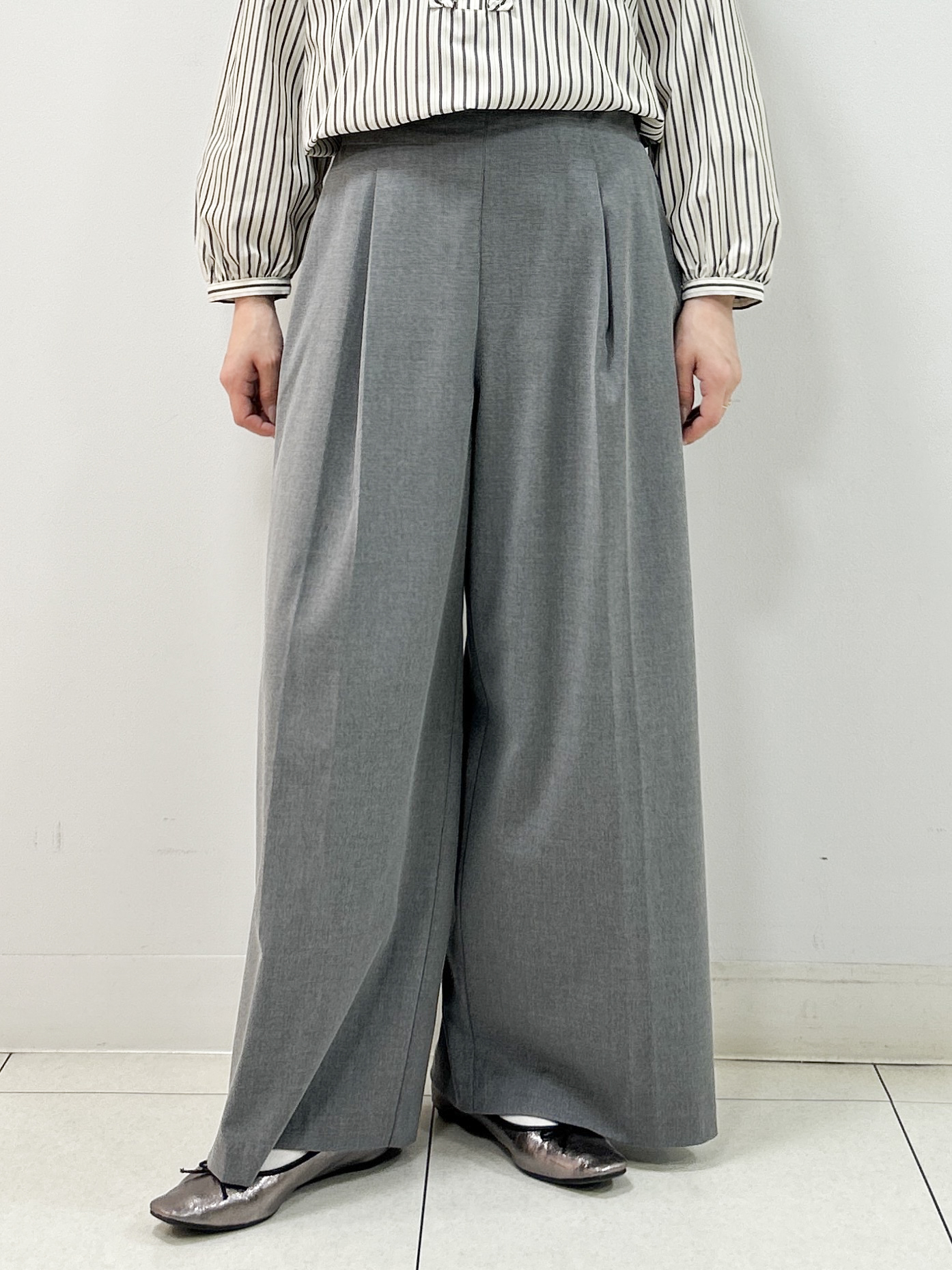 Kaiさんの「Dessin｜【洗える/7色展開/XS-L】フロントフリルブラウス」を使ったコーディネート
