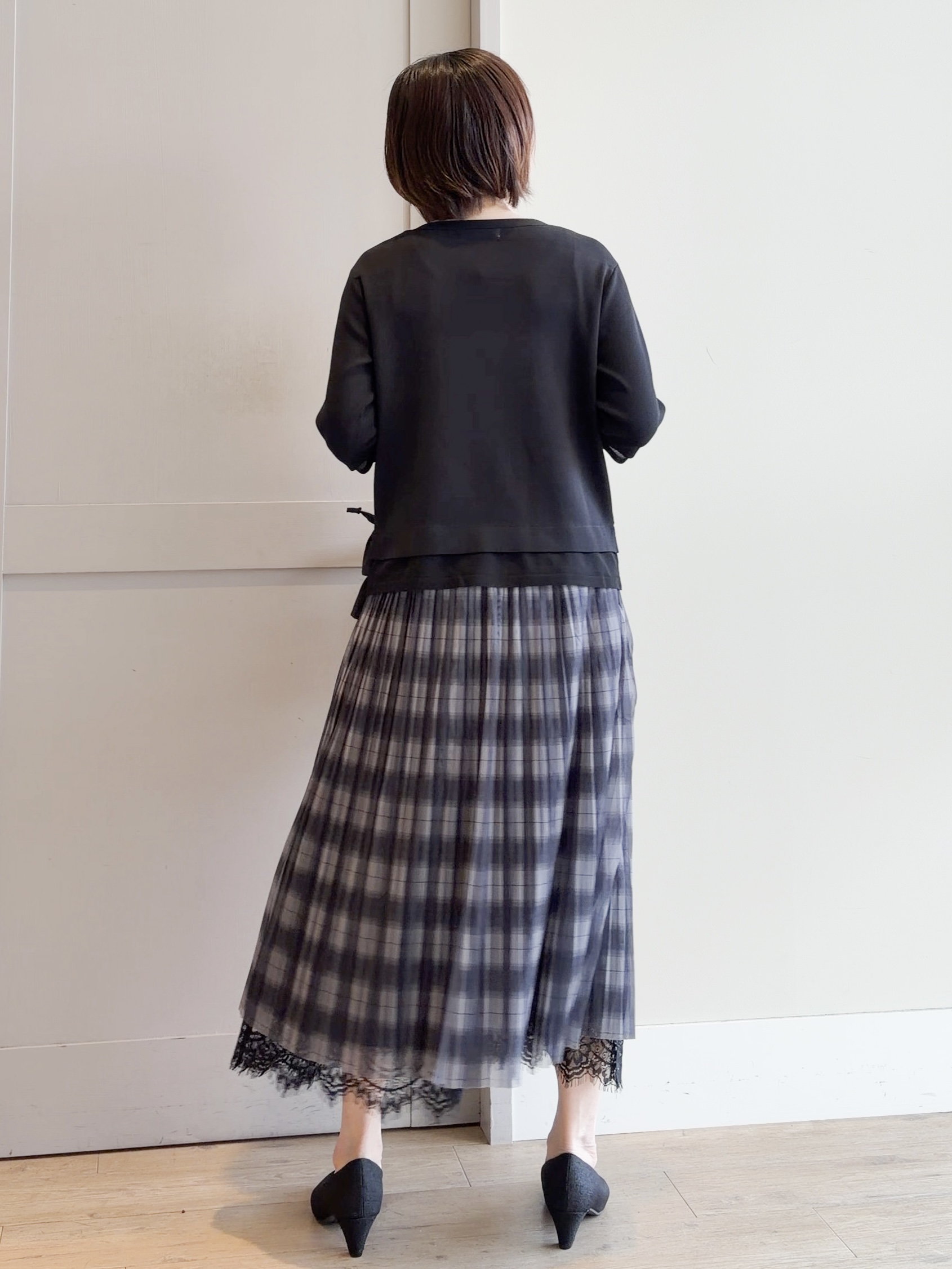 yamakoさんの「grove｜【人気シリーズに新型登場】袖口シアーやわらかドライタッチニット」を使ったコーディネート