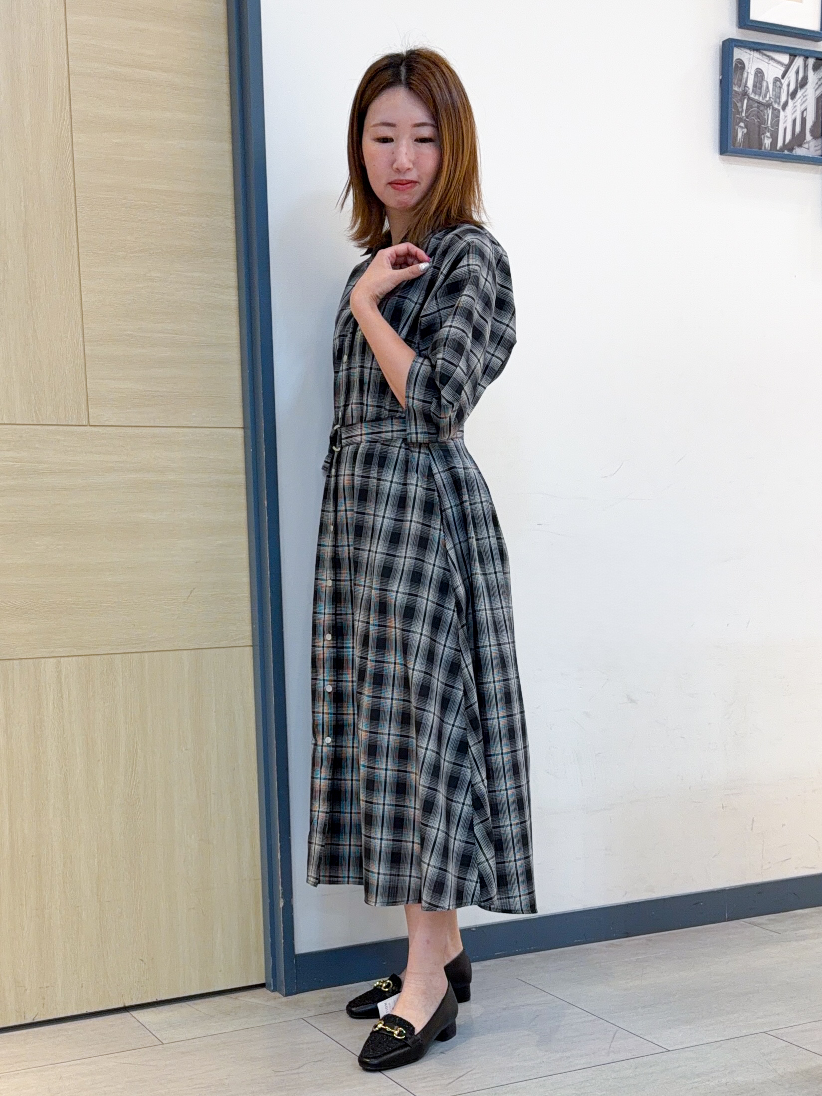 nanaさんの「grove｜チェック柄ベルト付シャツワンピース」を使ったコーディネート