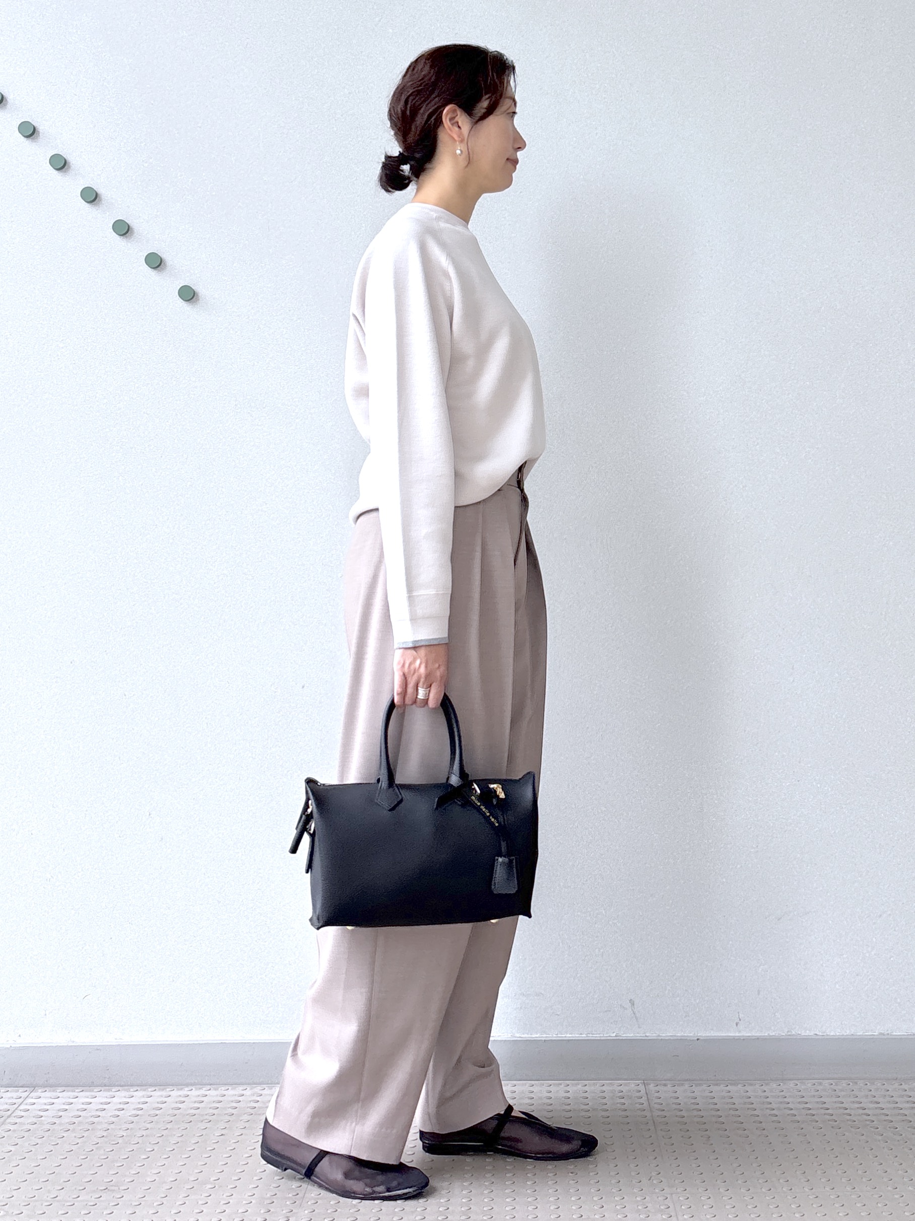 saitoさんの「DRESSTERIOR｜【6色展開/ウォッシャブル】コットンカシミヤニット」を使ったコーディネート