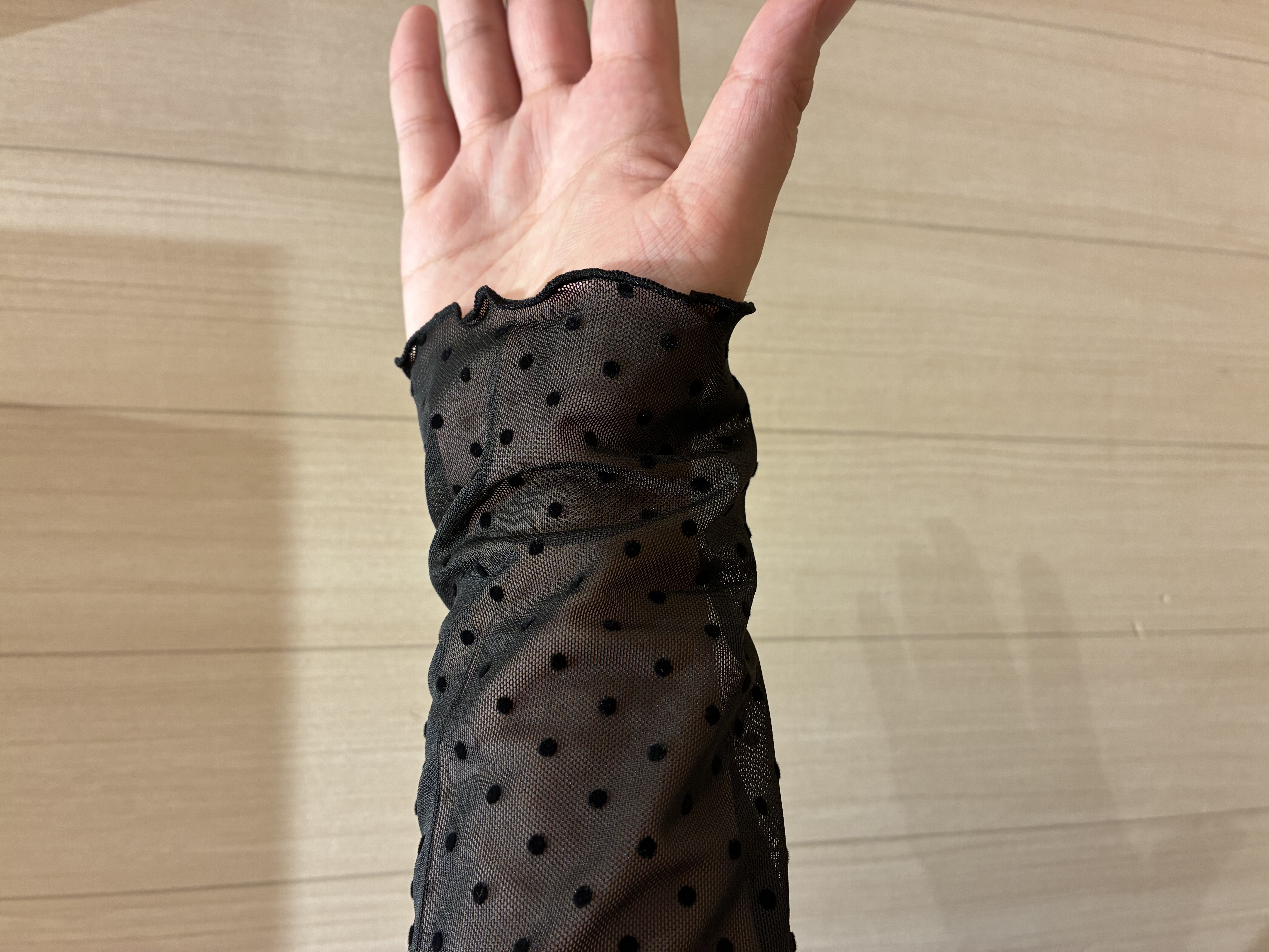 kuruさんの「SHOO･LA･RUE｜【S-LL/洗濯機可】1枚で華やか ティアードフリルブラウス」を使ったコーディネート