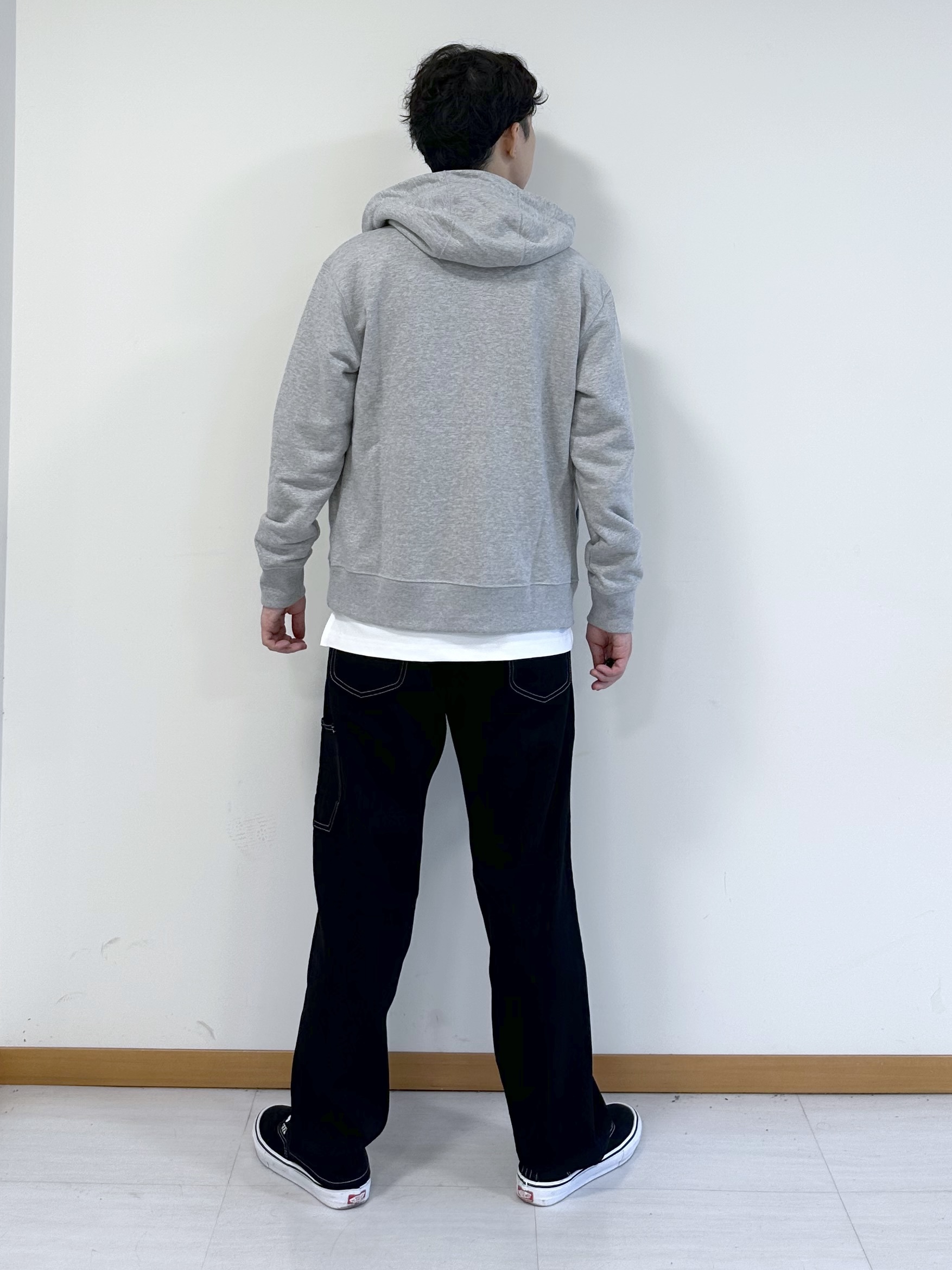 イッシーさんの「TAKEO KIKUCHI｜【BOWLER HAT LABEL】オフタートル プルオーバージャージ」を使ったコーディネート