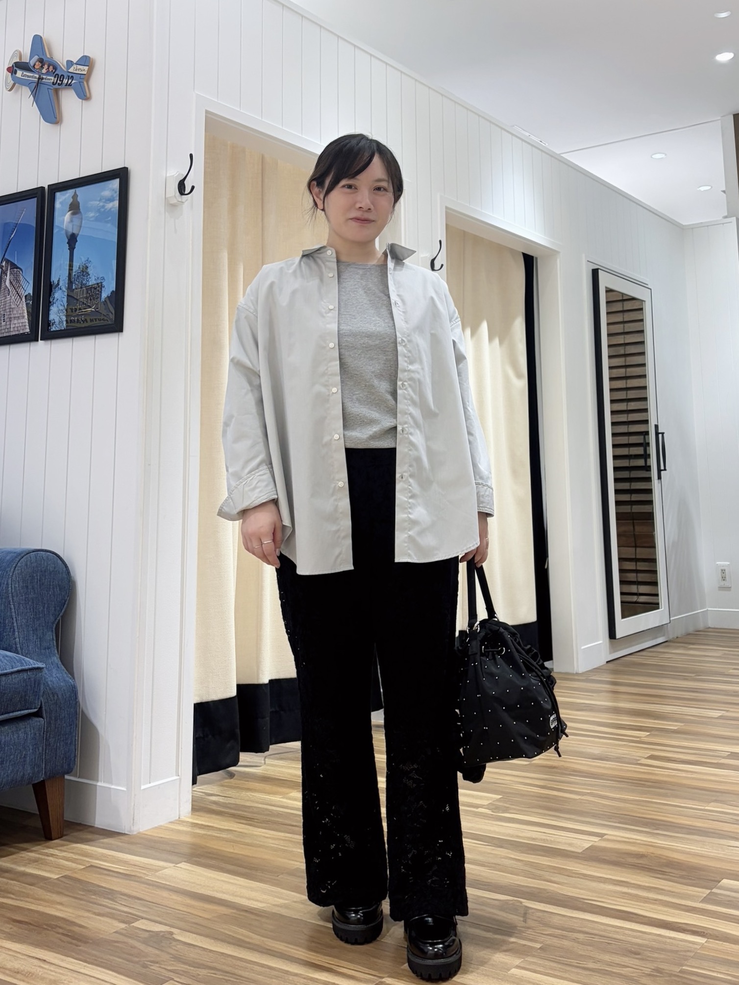 石田亜里紗さんの「Dessin｜【洗える/オンオフ着られる】袖裏ワンポイント刺繍 オーバーシャツ」を使ったコーディネート