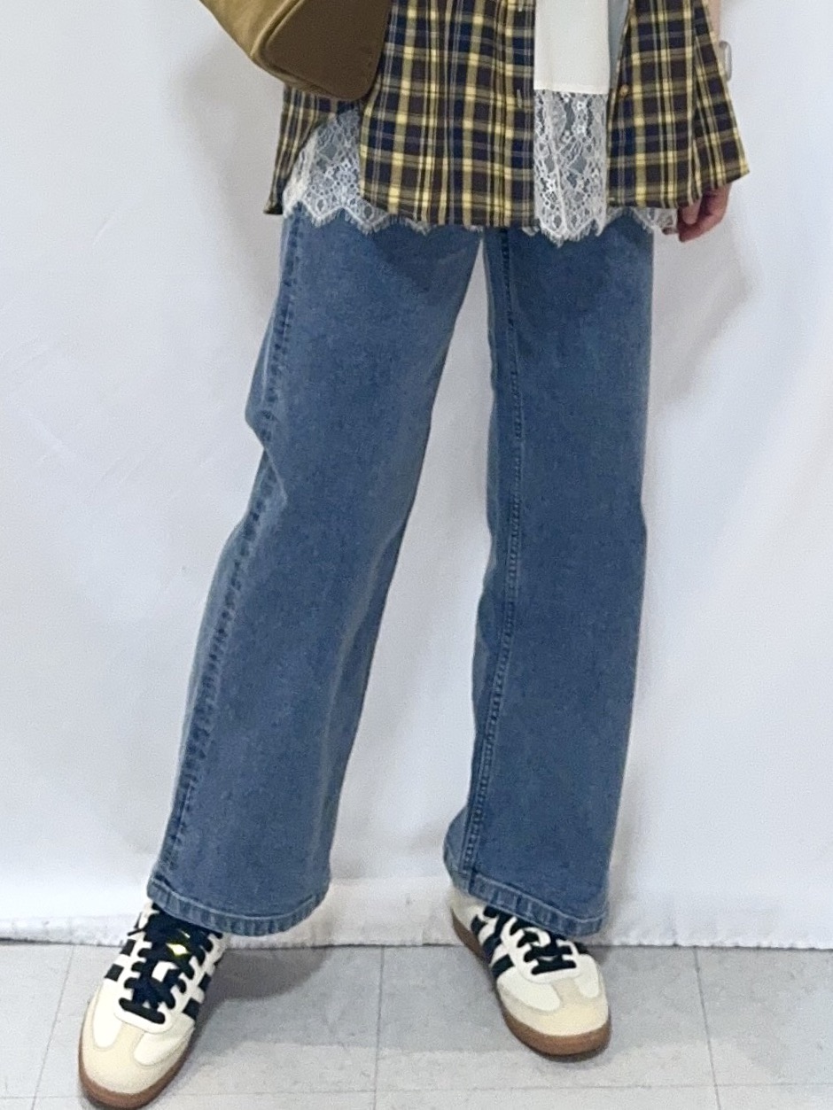 𝐇𝐢𝐫𝐨𝐦𝐢さんの「SHOO･LA･RUE｜【洗濯後しわになりにくい/S-LL】選べる6パターン 羽織としても活躍する ベーシックシャツ」を使ったコーディネート