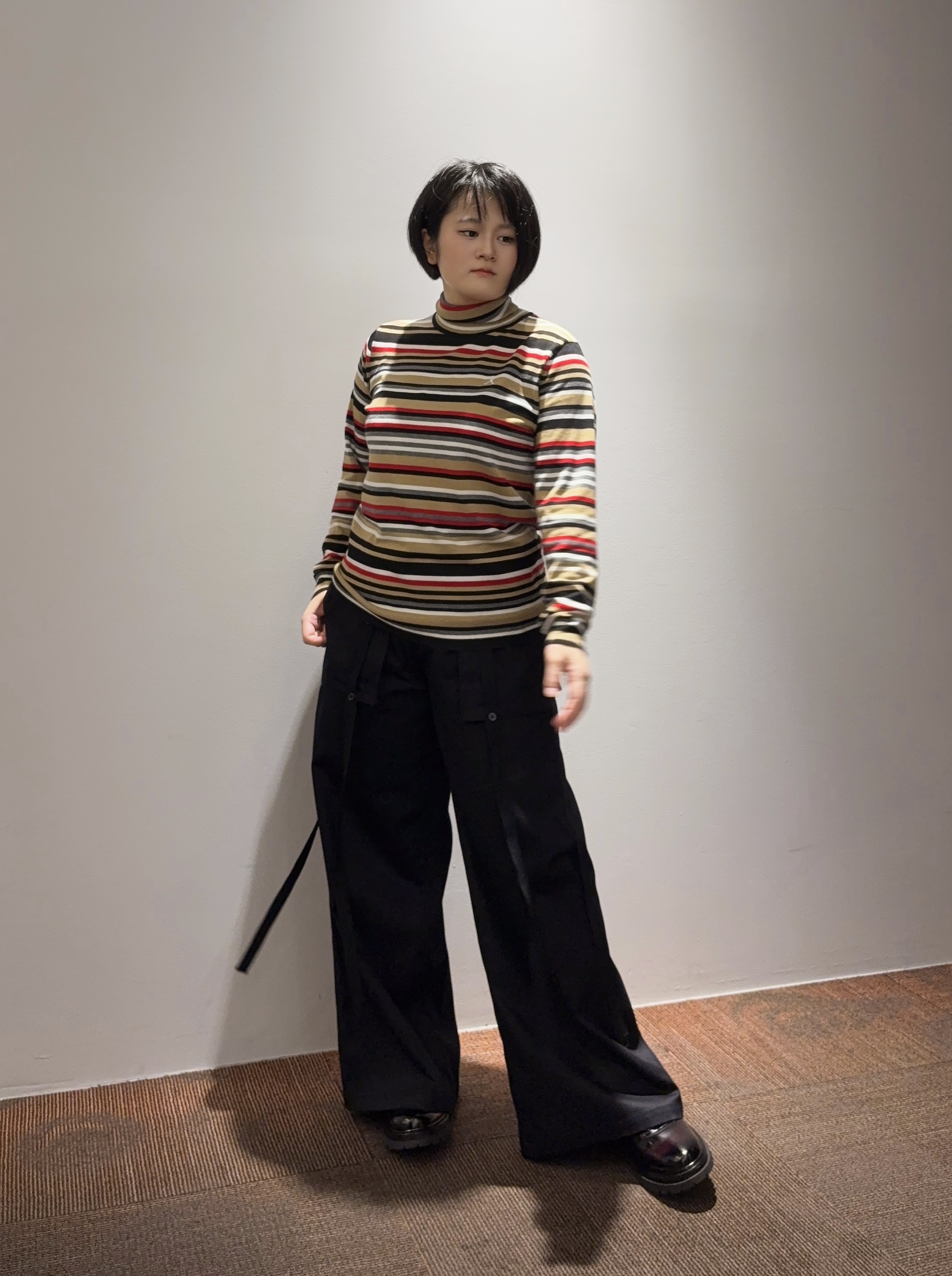 karuさんの「TAKEO KIKUCHI｜カツラギパラシュートパンツ」を使ったコーディネート