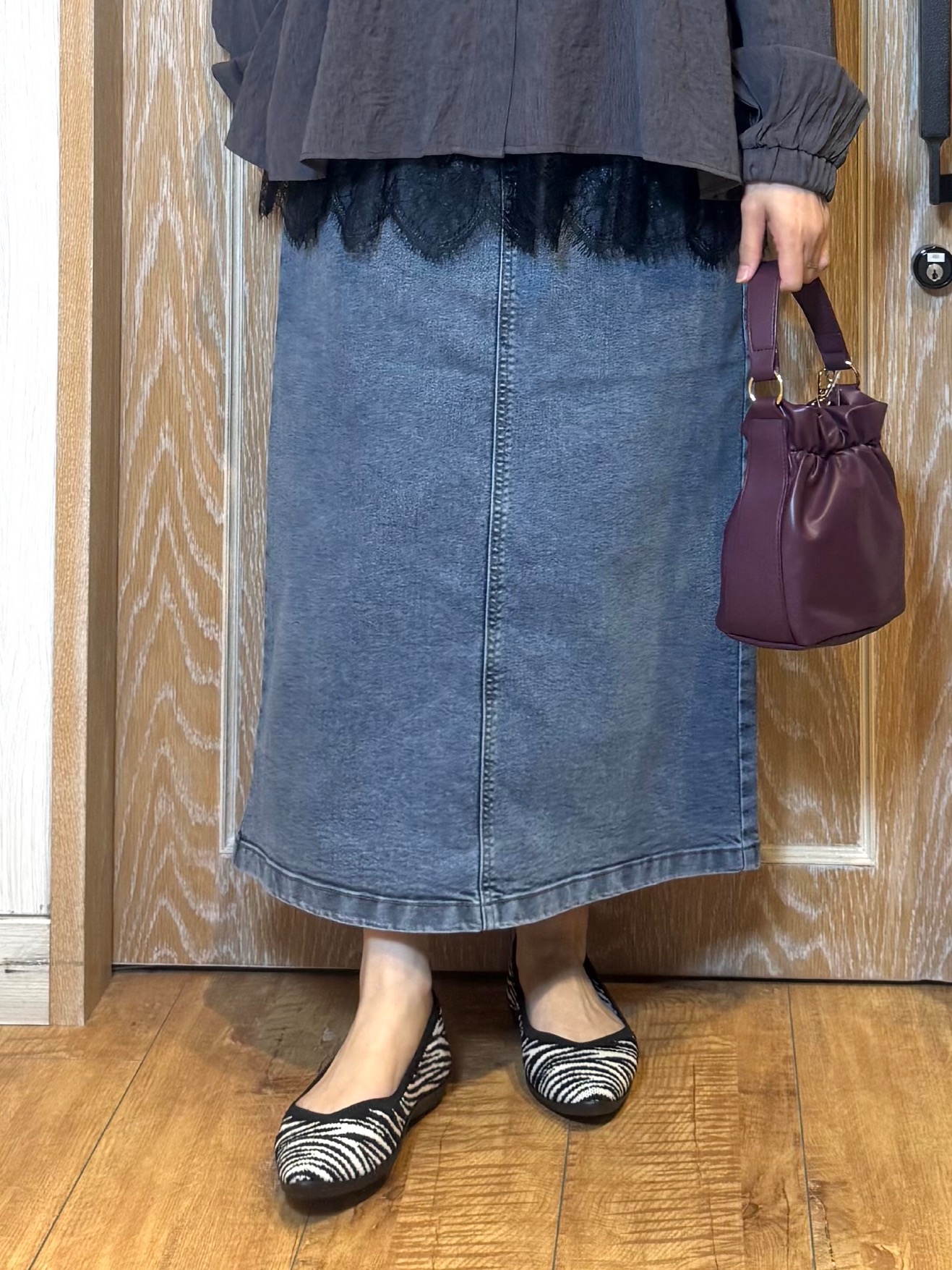 KAORIさんの「SHOO･LA･RUE｜【S-LL/洗濯機可】着痩せシルエット シャーリングシャツカーディガン」を使ったコーディネート
