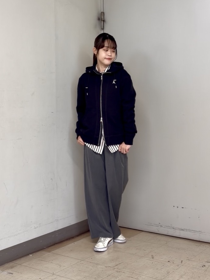 かわぴーさんの「TAKEO KIKUCHI｜【BOWLER HAT LABEL】日本製オルタネートストライプシャツ」を使ったコーディネート