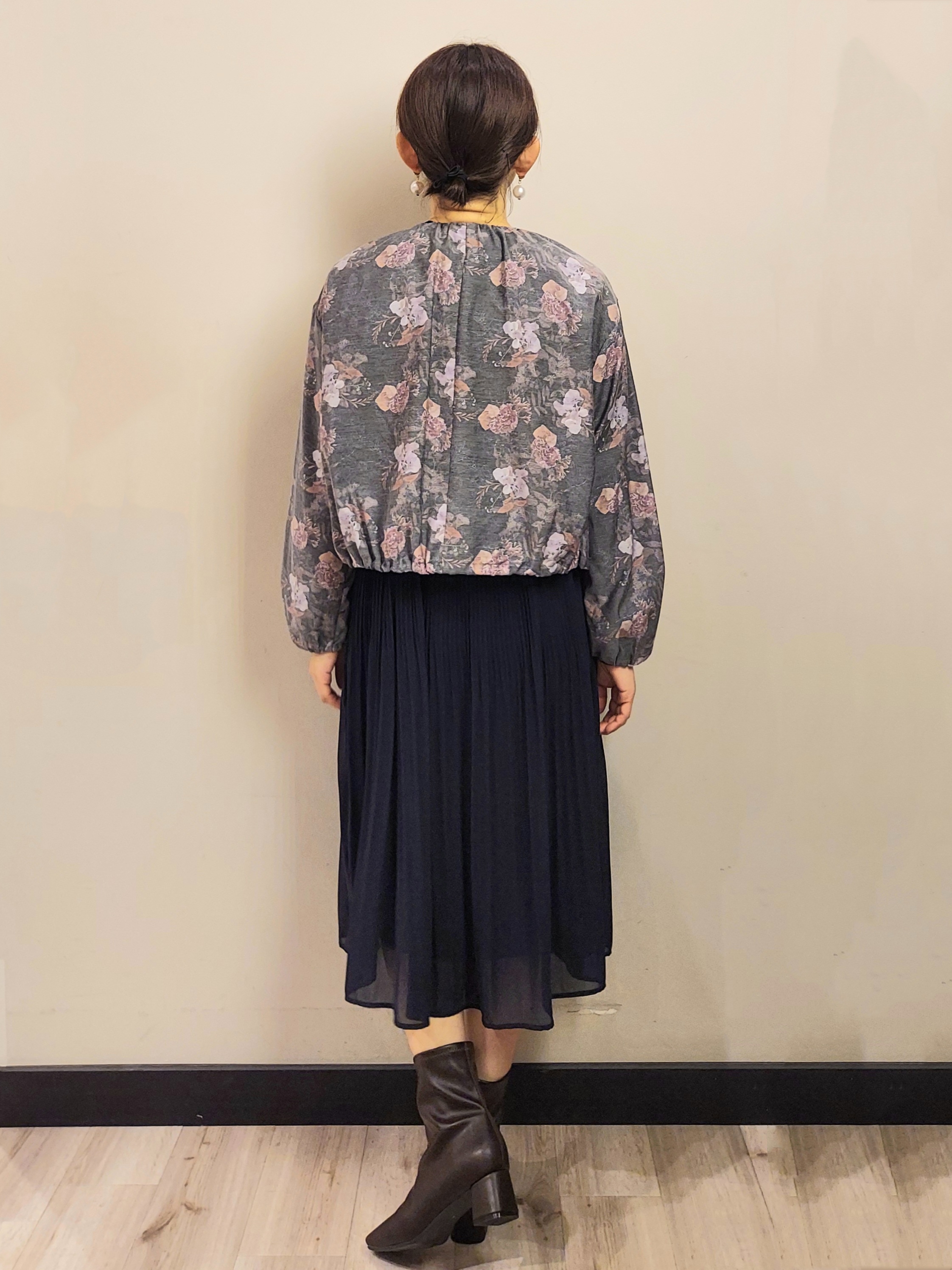 MAKIさんの「index｜◆【日比谷花壇コラボ】フラワーノーカラーブルゾン【洗濯機OK】」を使ったコーディネート