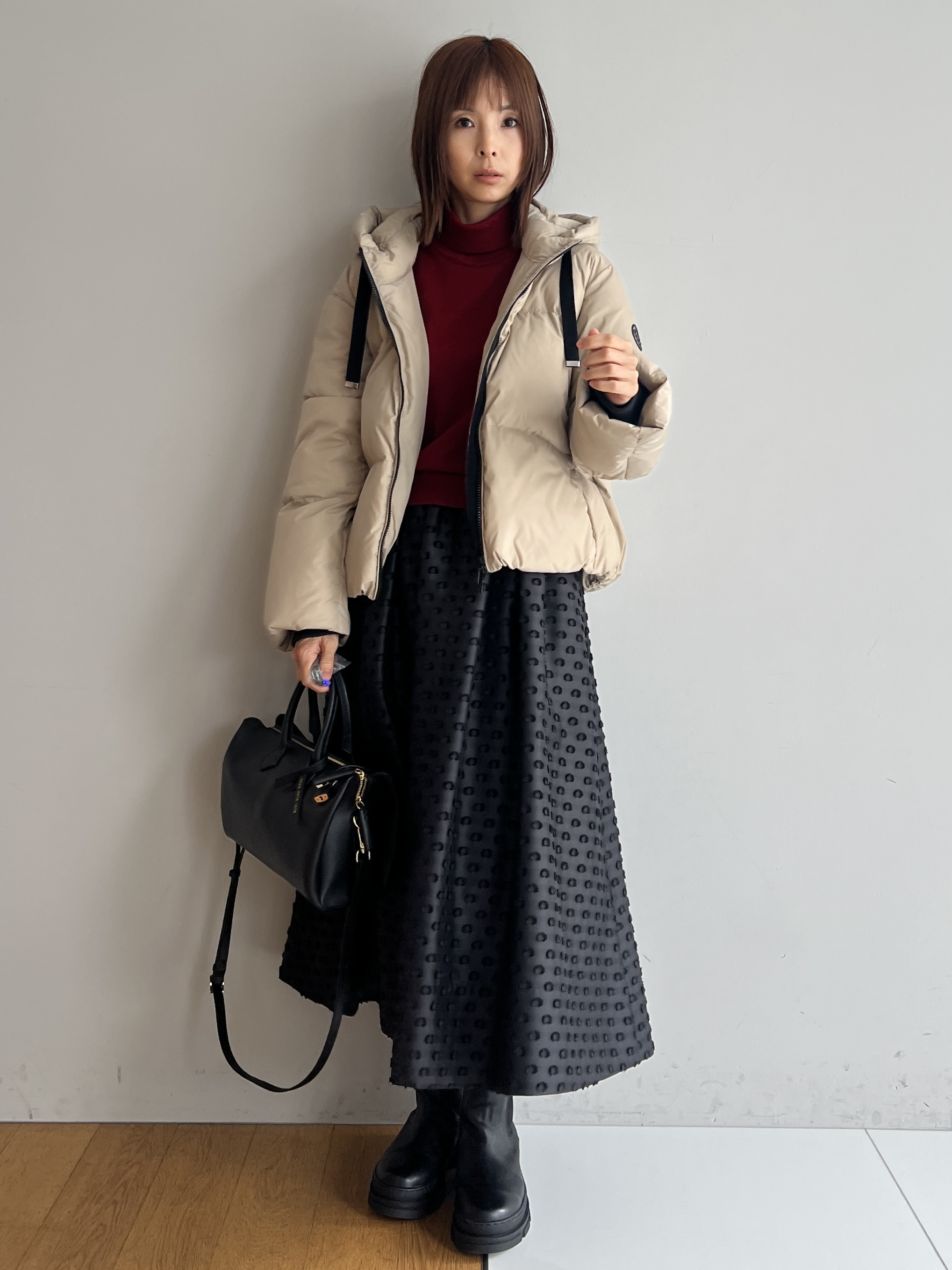 misaさんの「DRESSTERIOR｜カットジャガードボリュームスカート」を使ったコーディネート