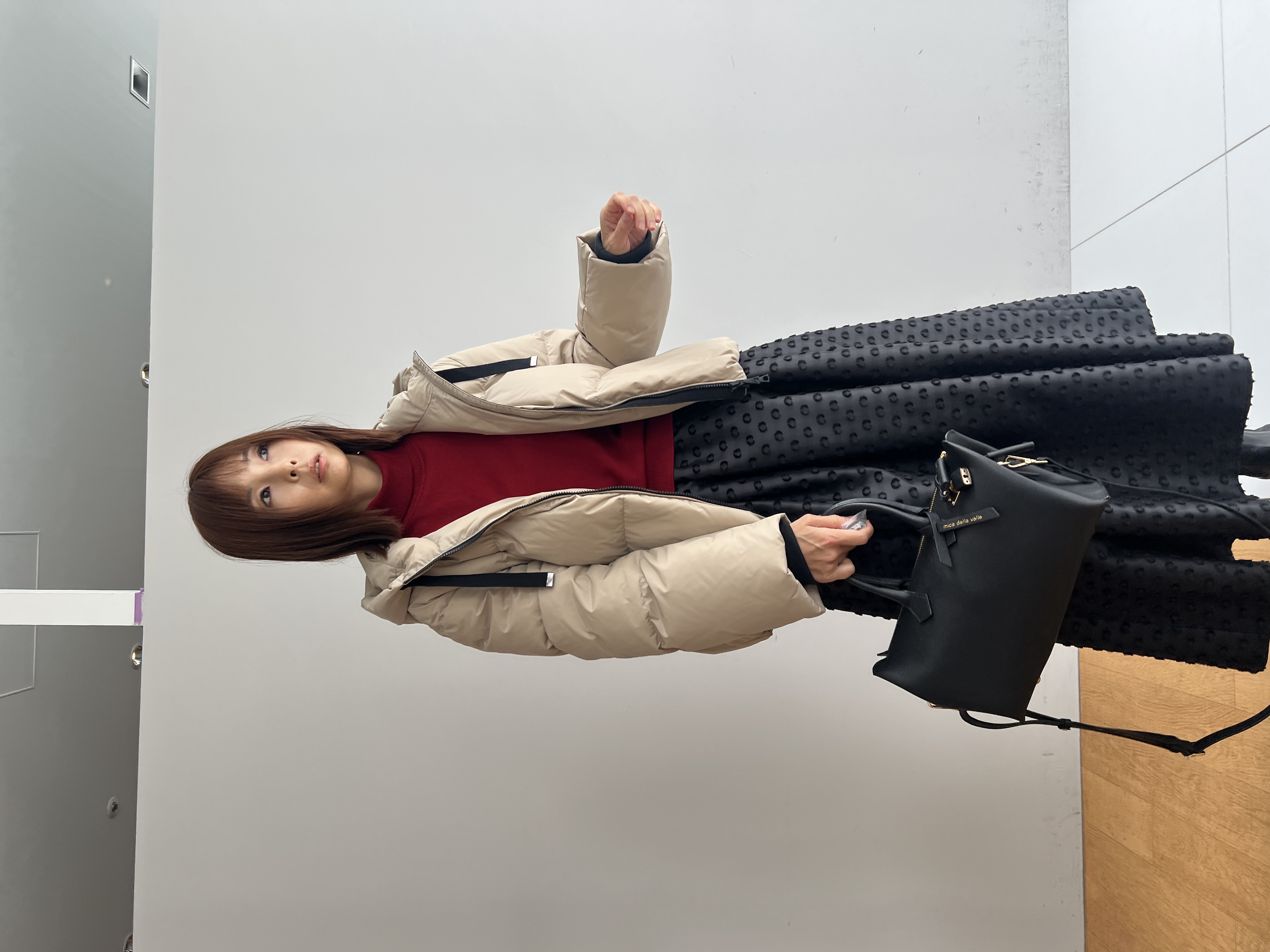 misaさんの「DRESSTERIOR｜カットジャガードボリュームスカート」を使ったコーディネート