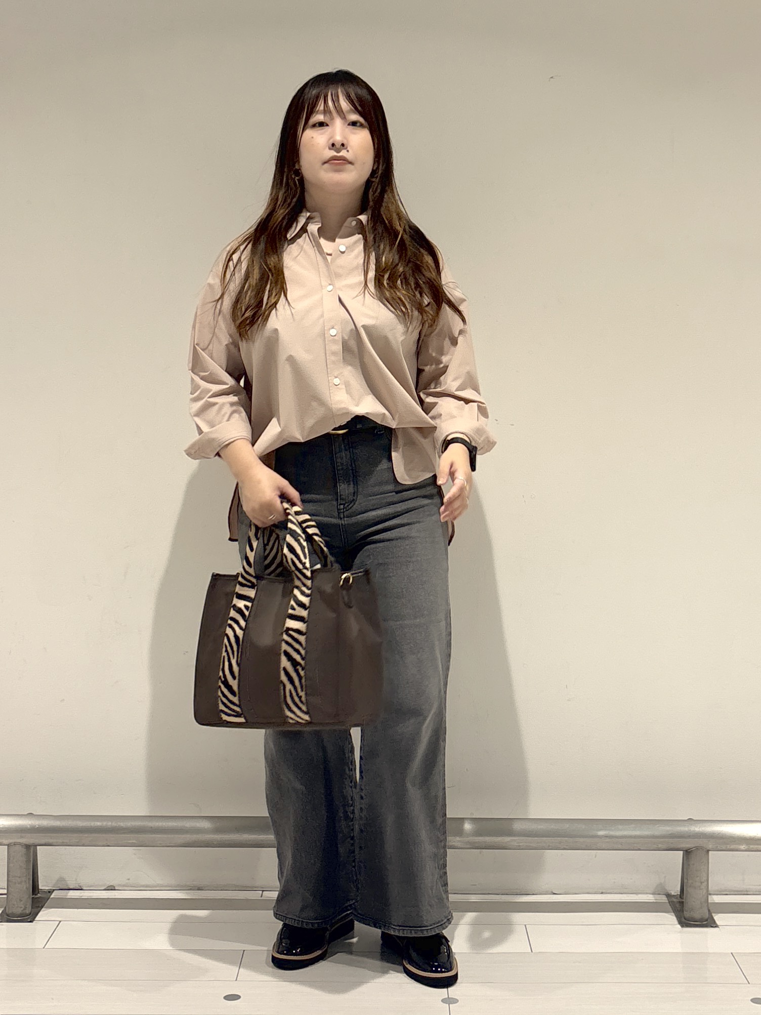nakamuraさんの「Reflect｜【羽織◎】オフボディシルエットシャツ」を使ったコーディネート