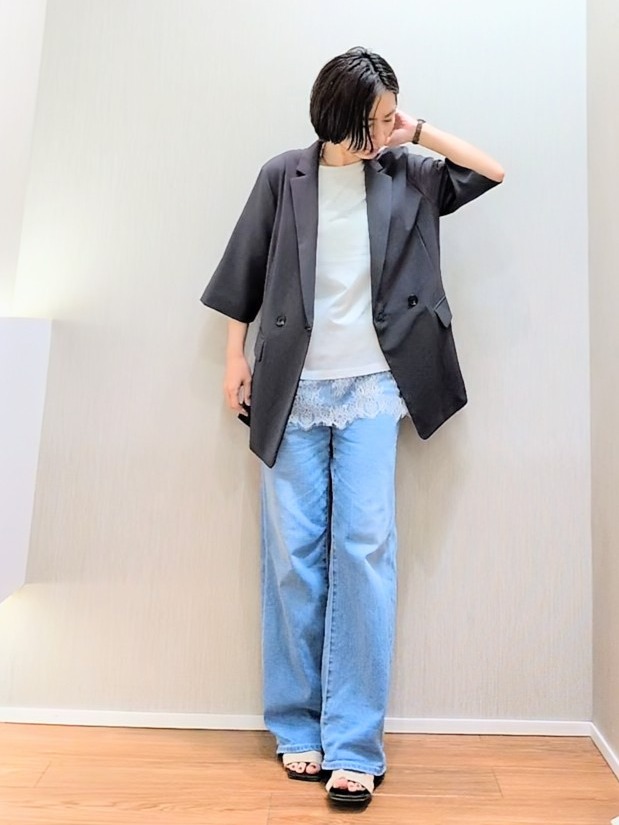 ミズタさんの「UNTITLED｜【1枚でもセットでも】レースキャミ付きプルオーバー」を使ったコーディネート