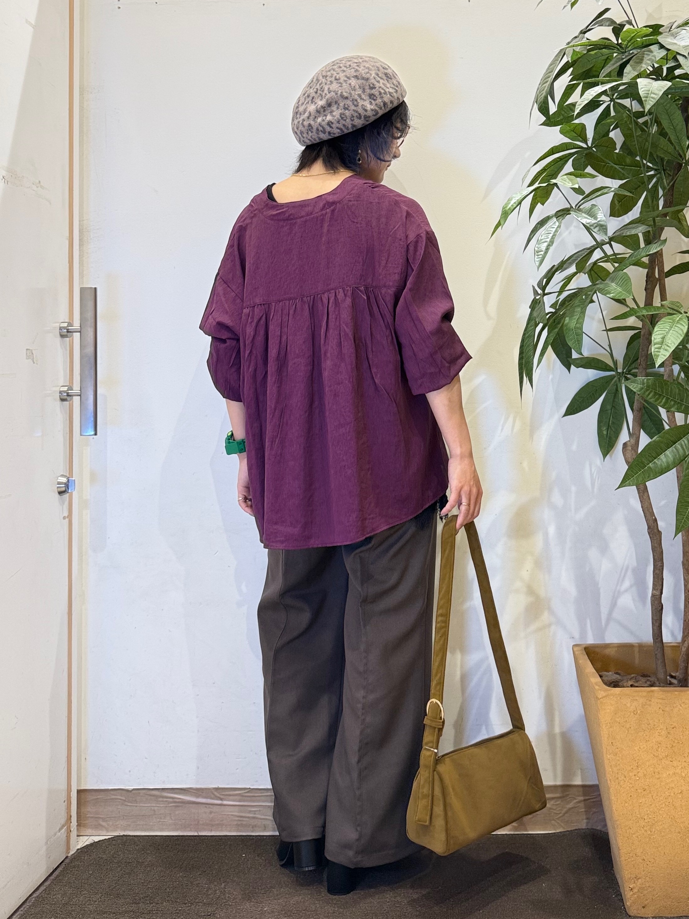 misakiさんの「SHOO･LA･RUE｜【前後2WAY/洗濯機可】レイヤードの幅広がる 旬顔裾レースタンクトップ」を使ったコーディネート