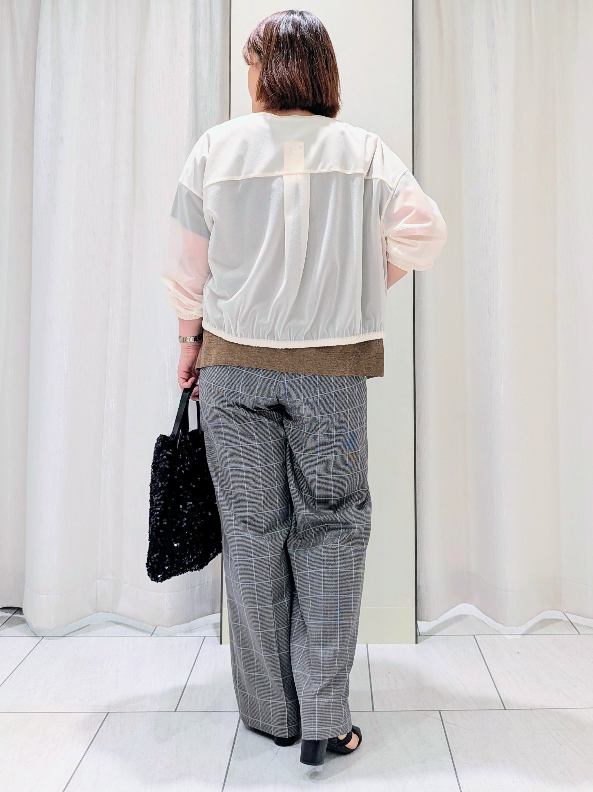Onumaさんの「UNTITLED｜【アンサンブル可/品のある透け感】Tシャツ風ニットトップス」を使ったコーディネート