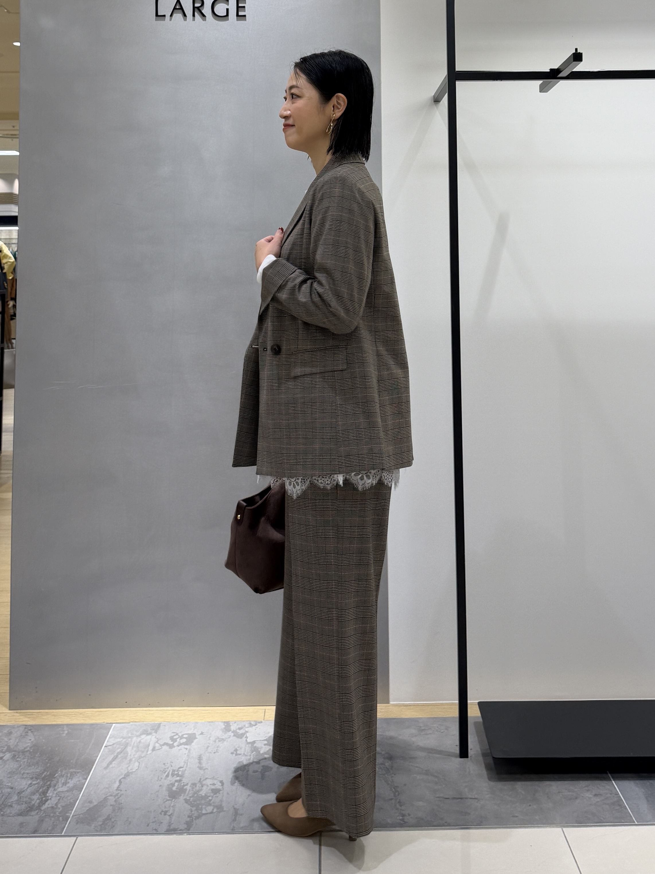 shihoさんの「INDIVI｜【洗濯機OK／ストレッチ◎】秋はじめのダブルジャケット」を使ったコーディネート