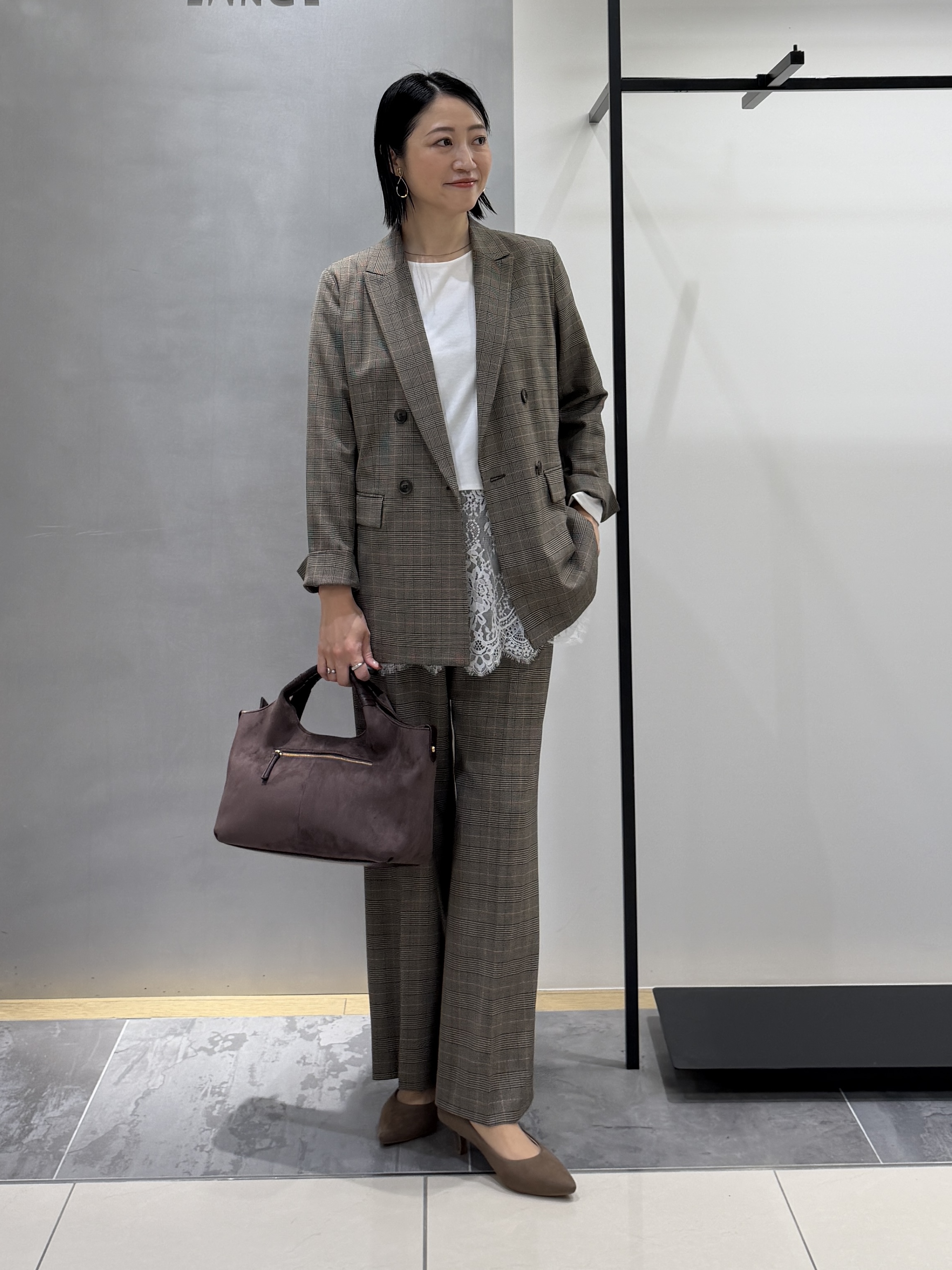 shihoさんの「INDIVI｜【洗濯機OK／ストレッチ◎】秋はじめのダブルジャケット」を使ったコーディネート