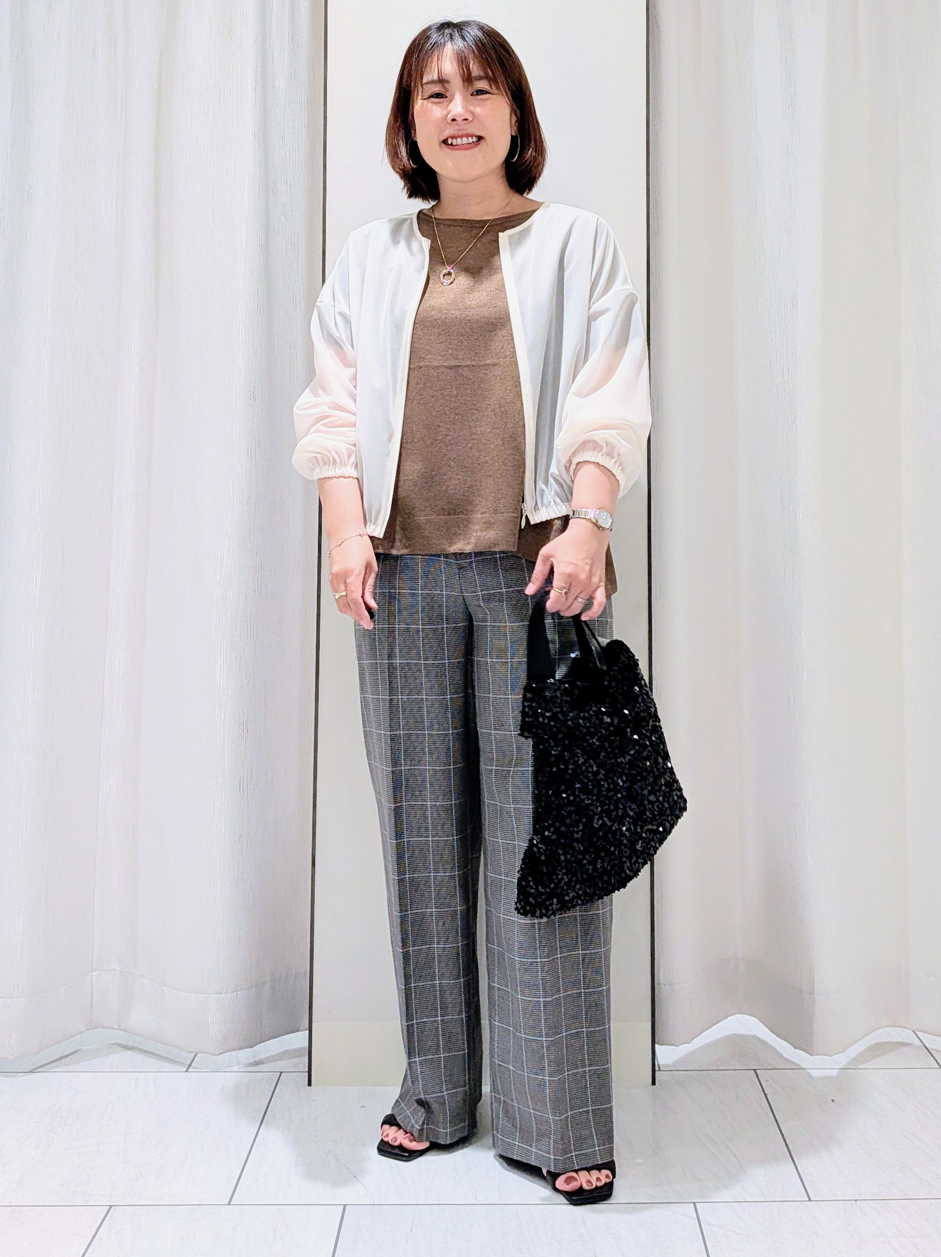 Onumaさんの「UNTITLED｜【アンサンブル可/品のある透け感】Tシャツ風ニットトップス」を使ったコーディネート
