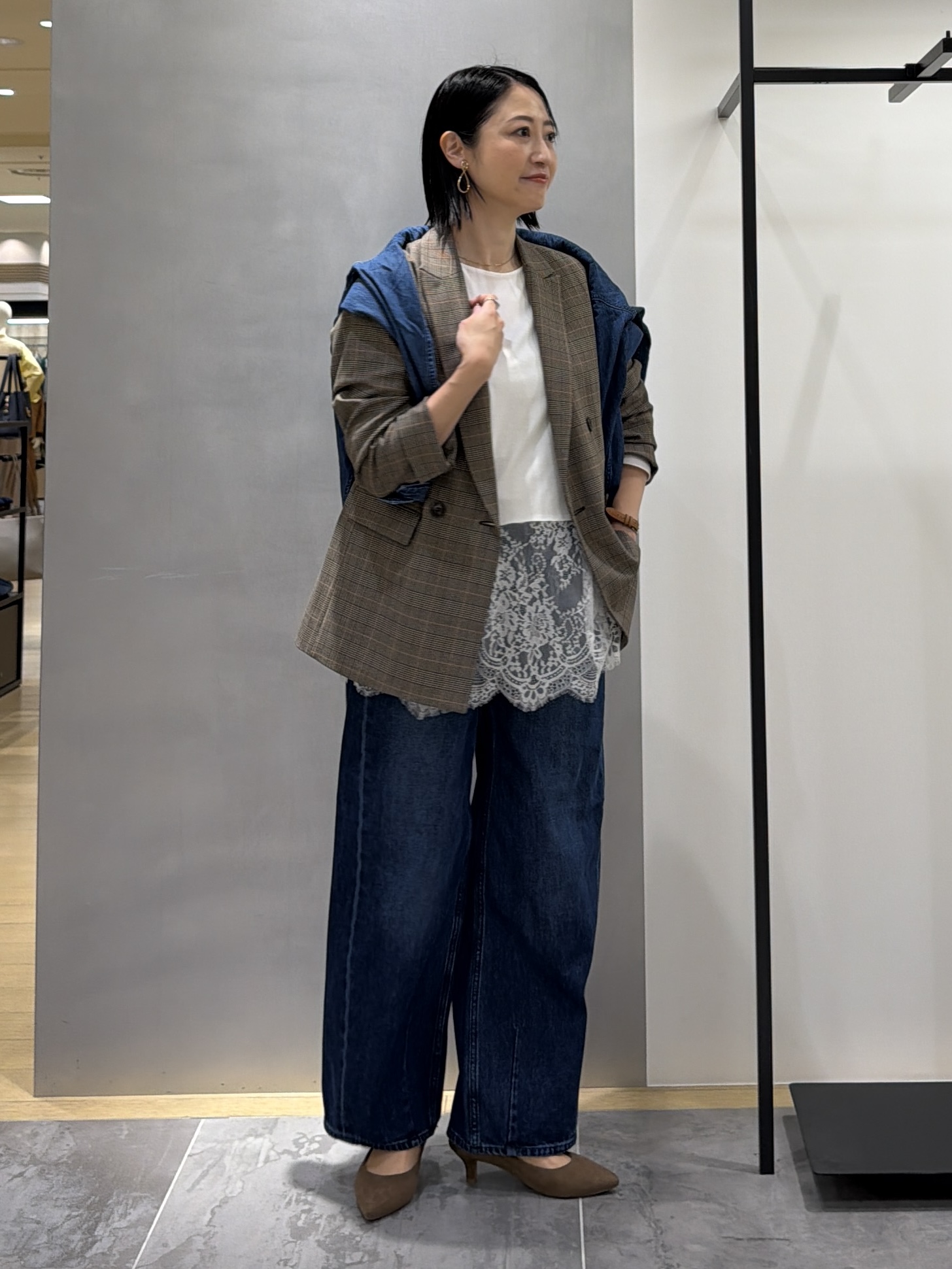 shihoさんの「INDIVI｜【洗濯機OK／ストレッチ◎】秋はじめのダブルジャケット」を使ったコーディネート