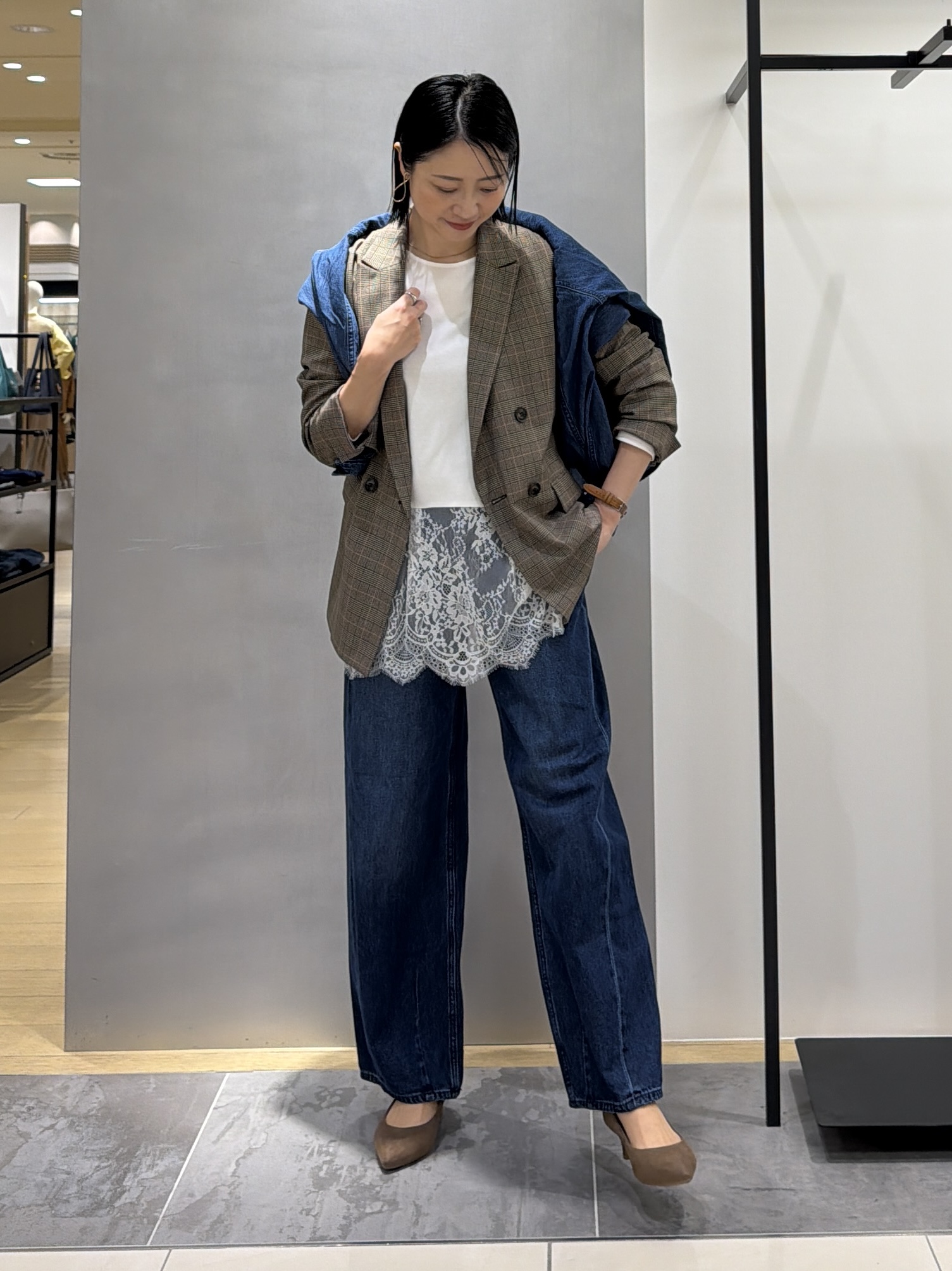 shihoさんの「INDIVI｜【洗濯機OK／ストレッチ◎】秋はじめのダブルジャケット」を使ったコーディネート