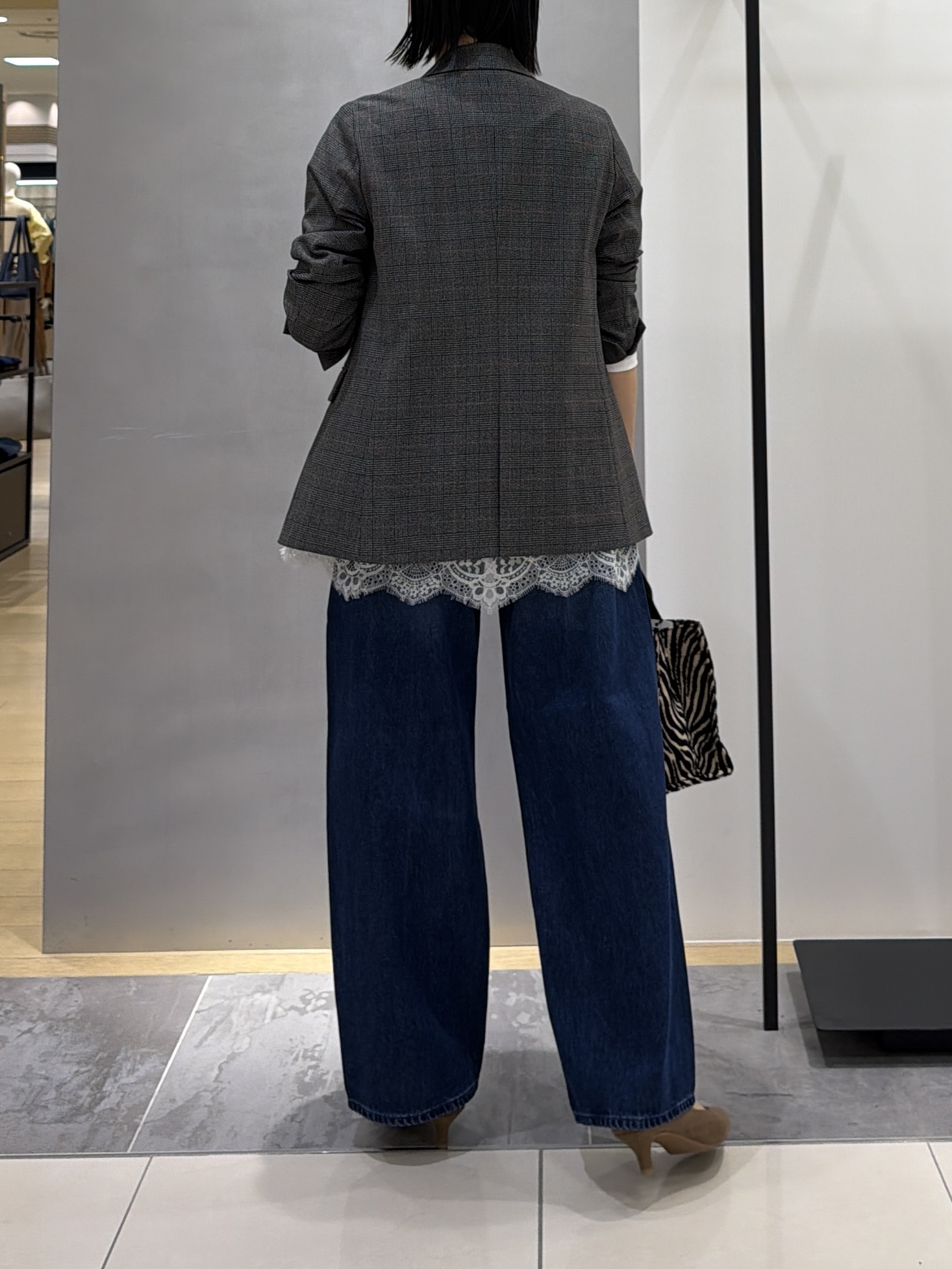 shihoさんの「INDIVI｜【洗濯機OK／ストレッチ◎】秋はじめのダブルジャケット」を使ったコーディネート