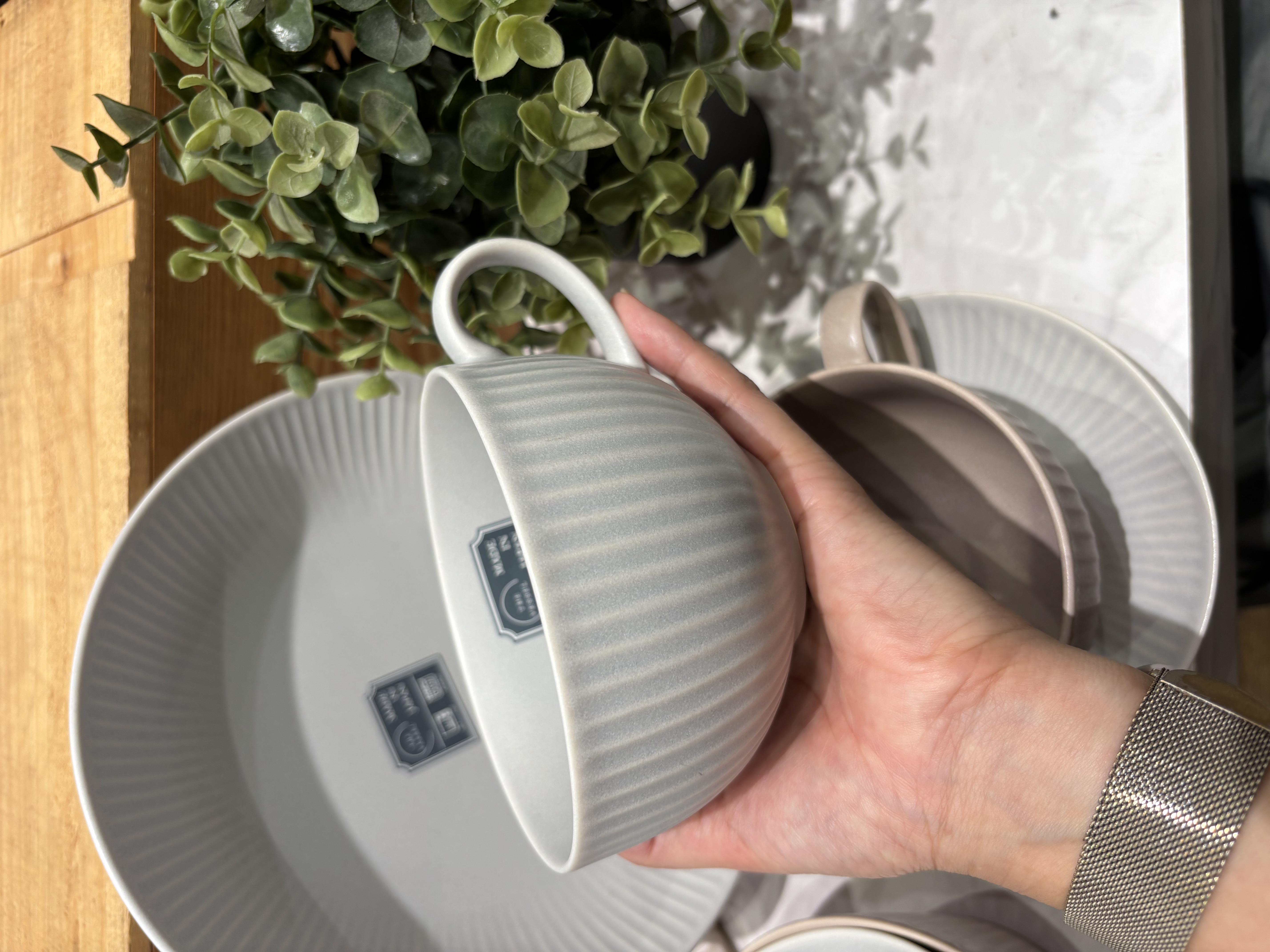 knさんの「212 KITCHEN STORE｜軽量スープマグカップ サーモンピンク ＜THE VESSEL ザ・ヴェセル＞」を使ったコーディネート