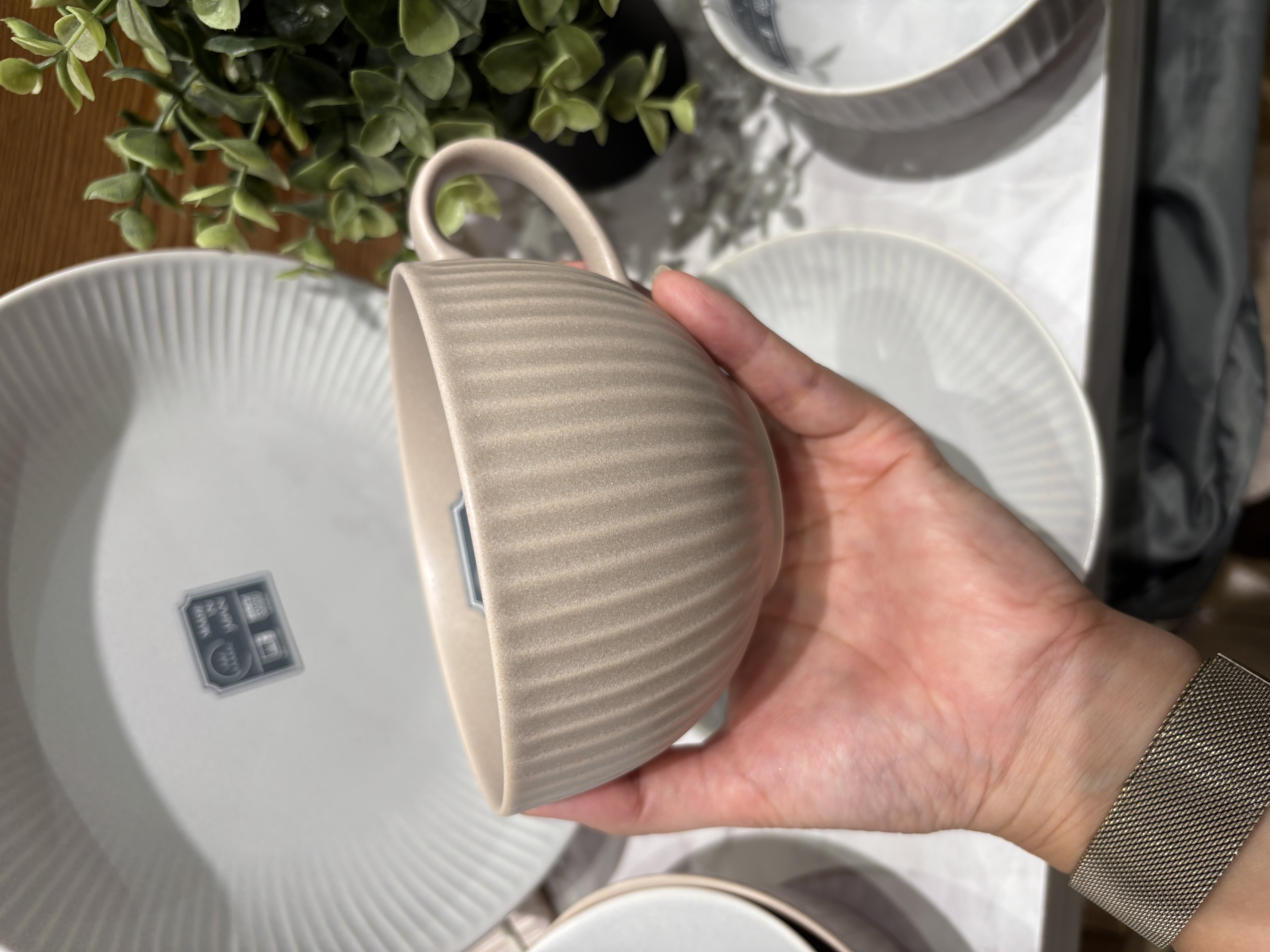 knさんの「212 KITCHEN STORE｜軽量スープマグカップ サーモンピンク ＜THE VESSEL ザ・ヴェセル＞」を使ったコーディネート