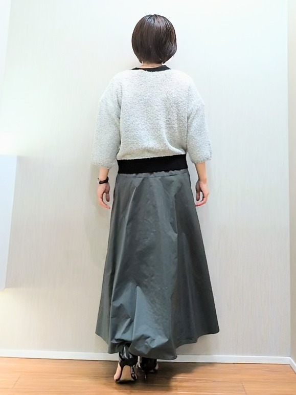 ミズタさんの「UNTITLED｜【ジャケットライク/前後2WAY】コットン混カールプルオーバー」を使ったコーディネート