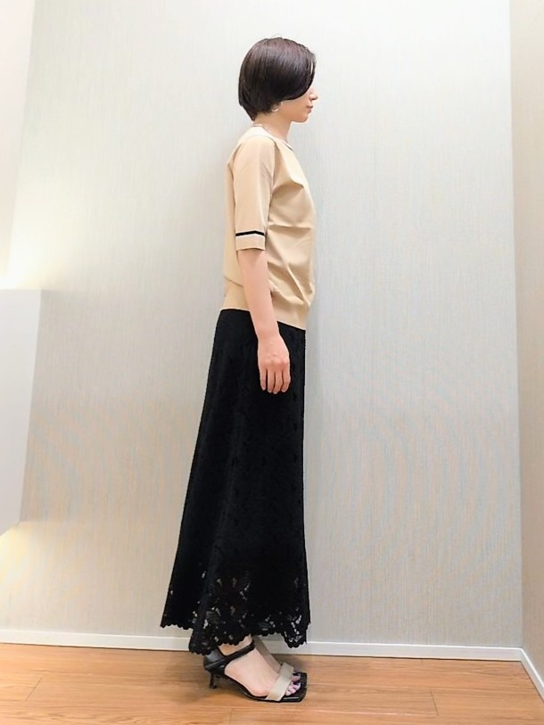ミズタさんの「UNTITLED｜【アンサンブル可/きれいめ/通勤】コンパクト5分袖ニット」を使ったコーディネート