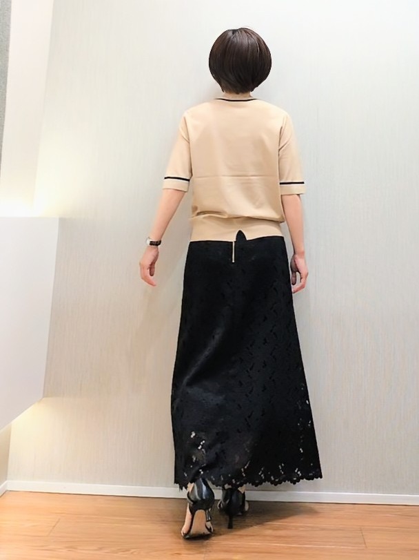 ミズタさんの「UNTITLED｜【アンサンブル可/きれいめ/通勤】コンパクト5分袖ニット」を使ったコーディネート