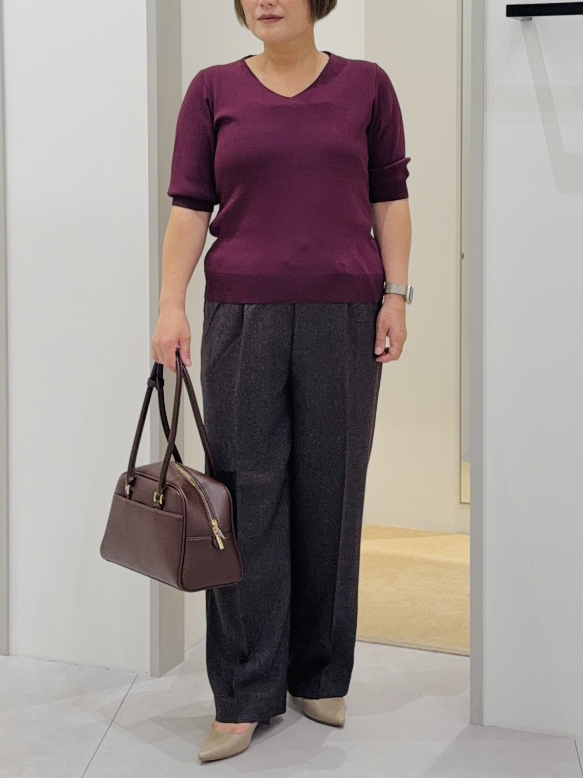 タナさんの「THE SHOP TK｜【ひんやり/UV】すっきりVネック 6分袖ニット」を使ったコーディネート